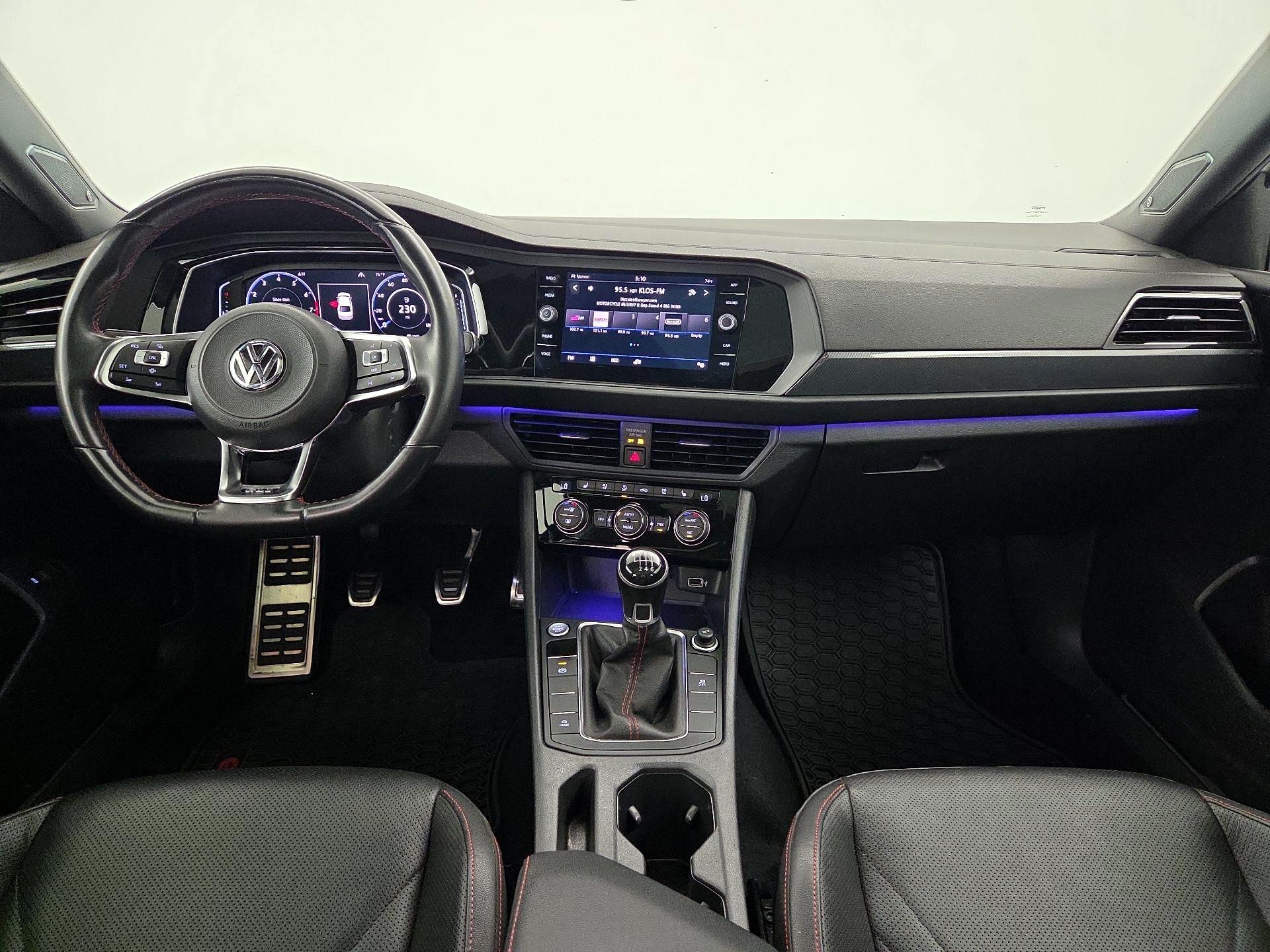 Thumbnail: 2019 Volkswagen Jetta - 9