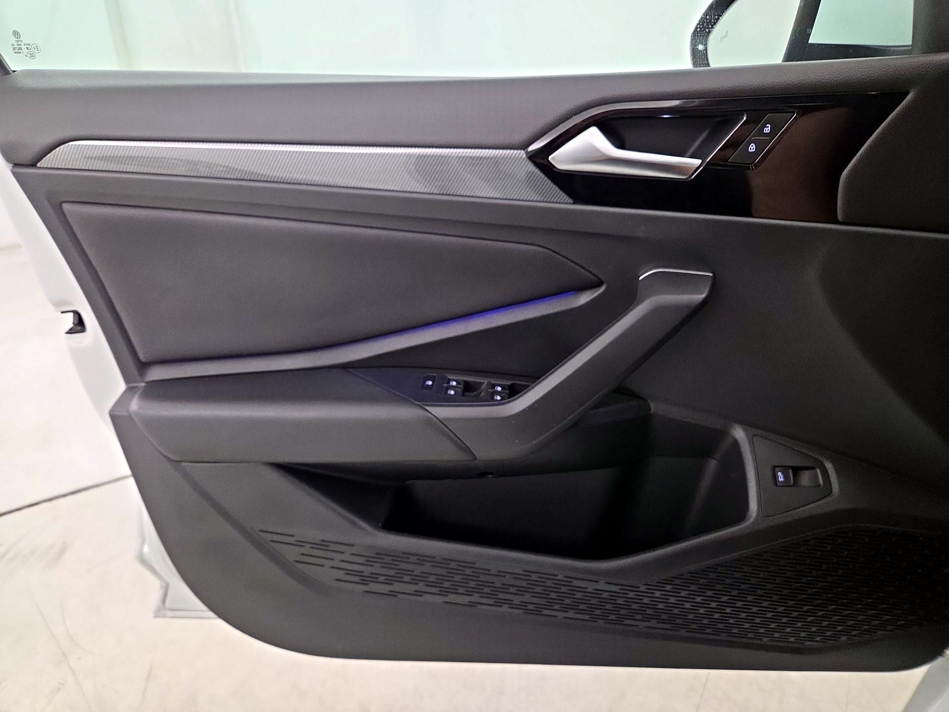 Thumbnail: 2019 Volkswagen Jetta - 12