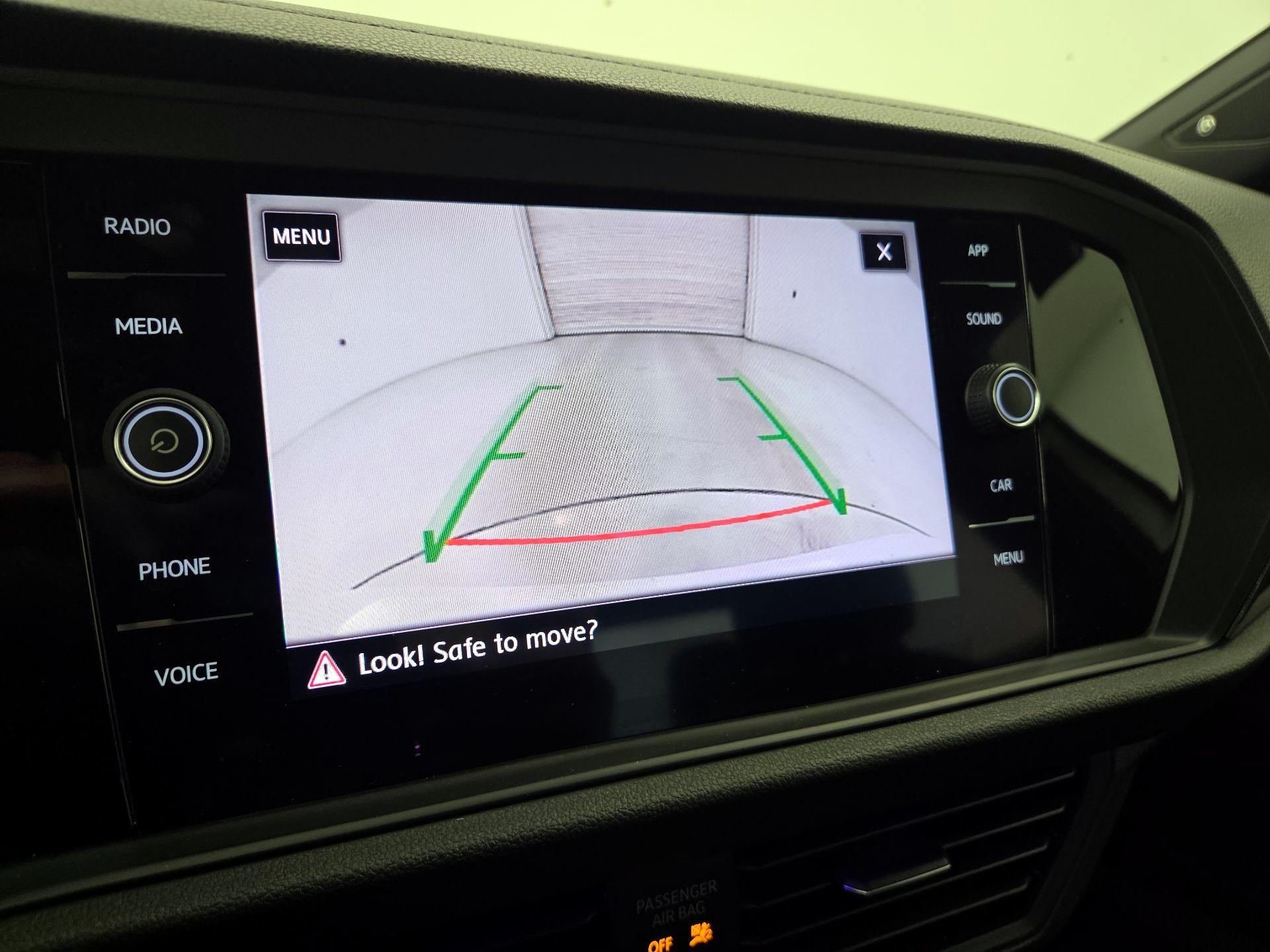 Thumbnail: 2019 Volkswagen Jetta - 14