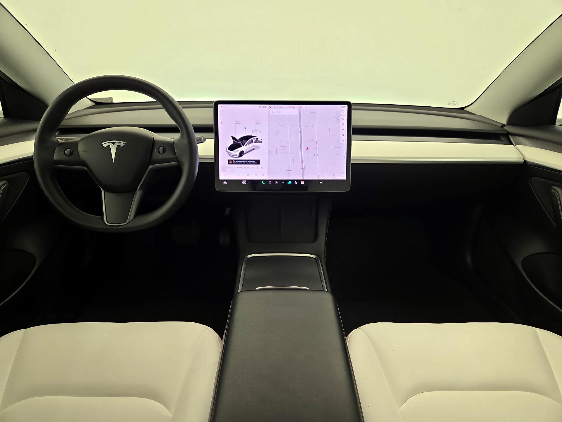 Thumbnail: 2022 Tesla Model 3 - 9