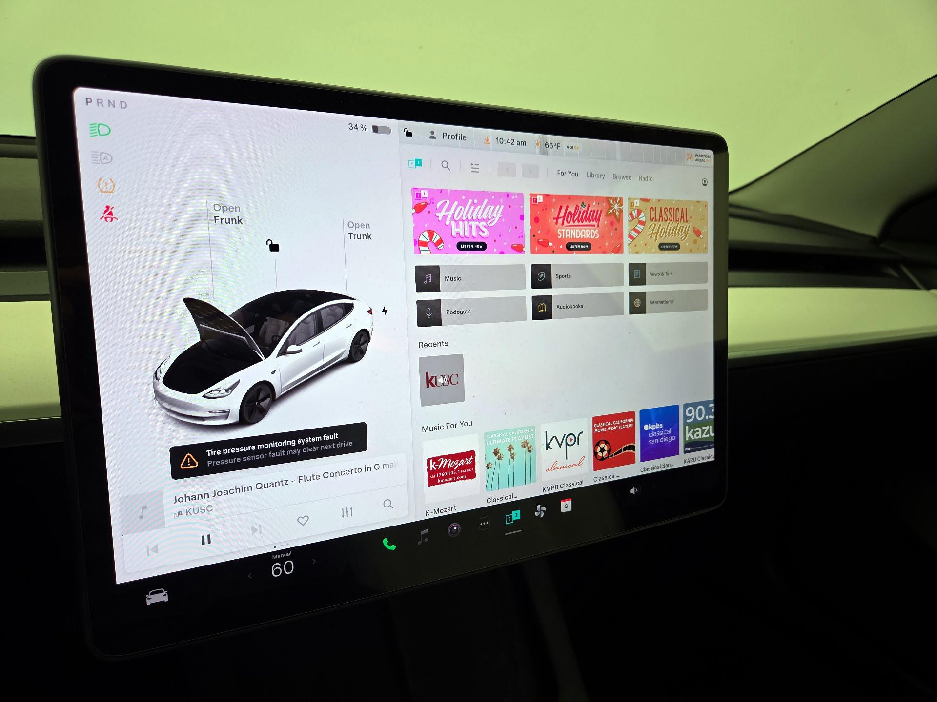 Thumbnail: 2022 Tesla Model 3 - 15