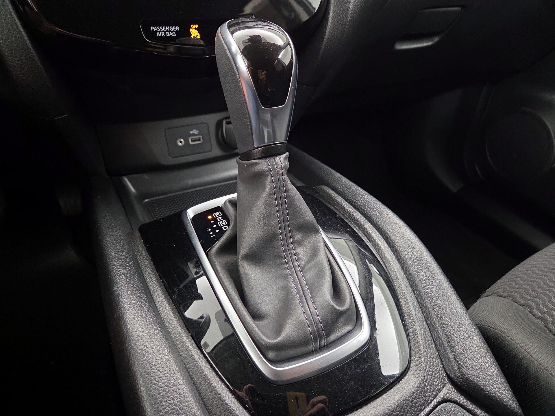 Thumbnail: 2021 Nissan Rogue Sport - 17