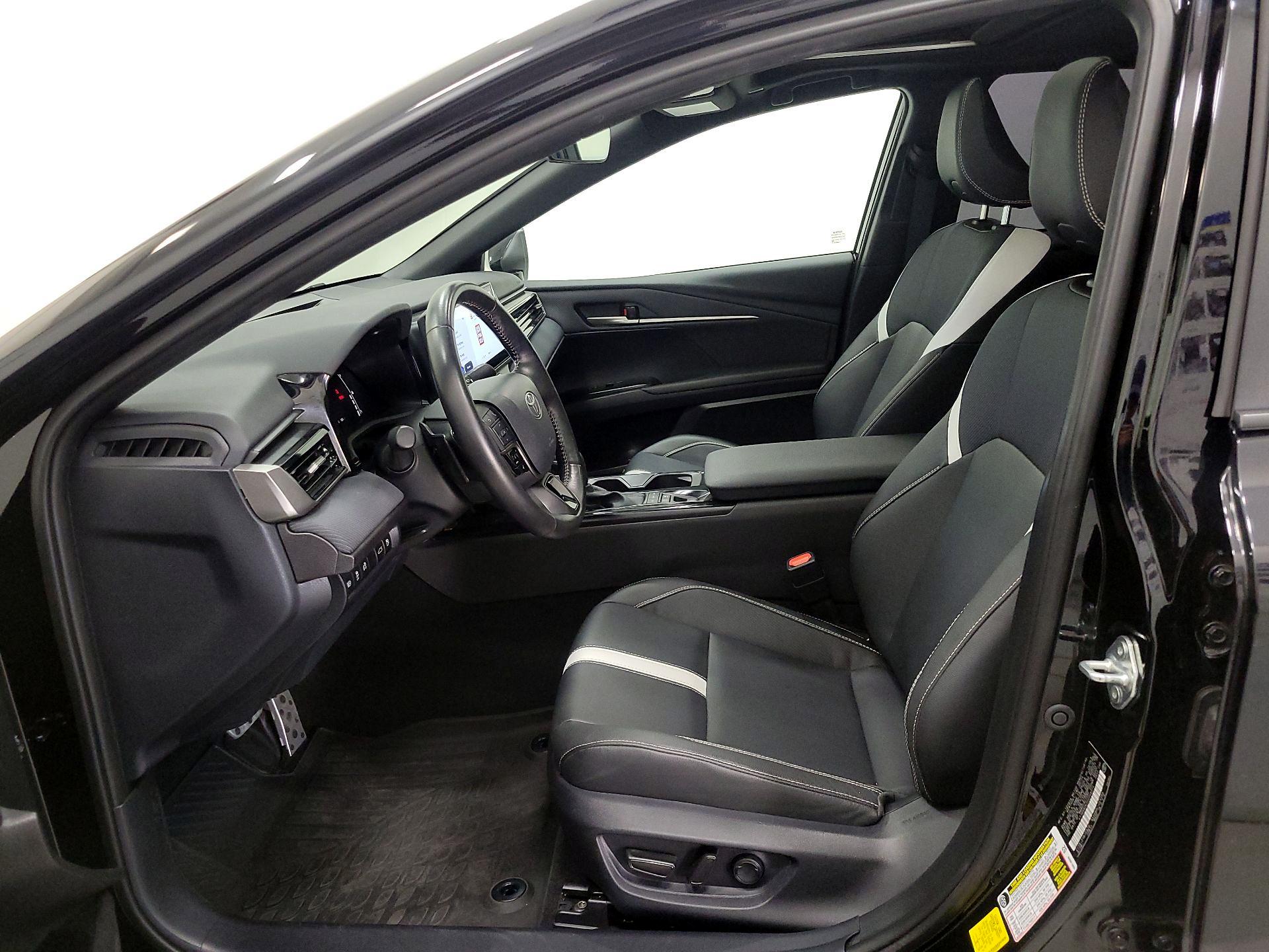 Thumbnail: 2025 Toyota Camry - 11