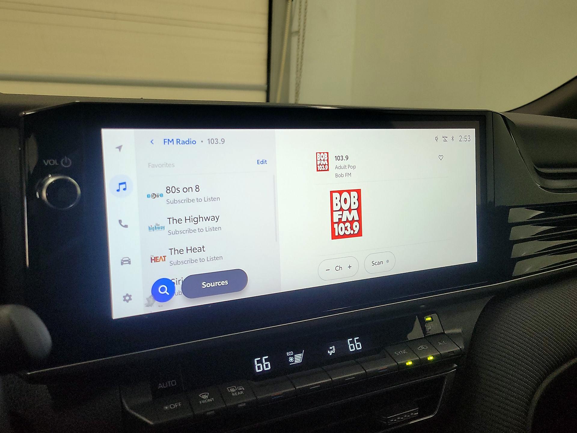 Thumbnail: 2025 Toyota Camry - 15