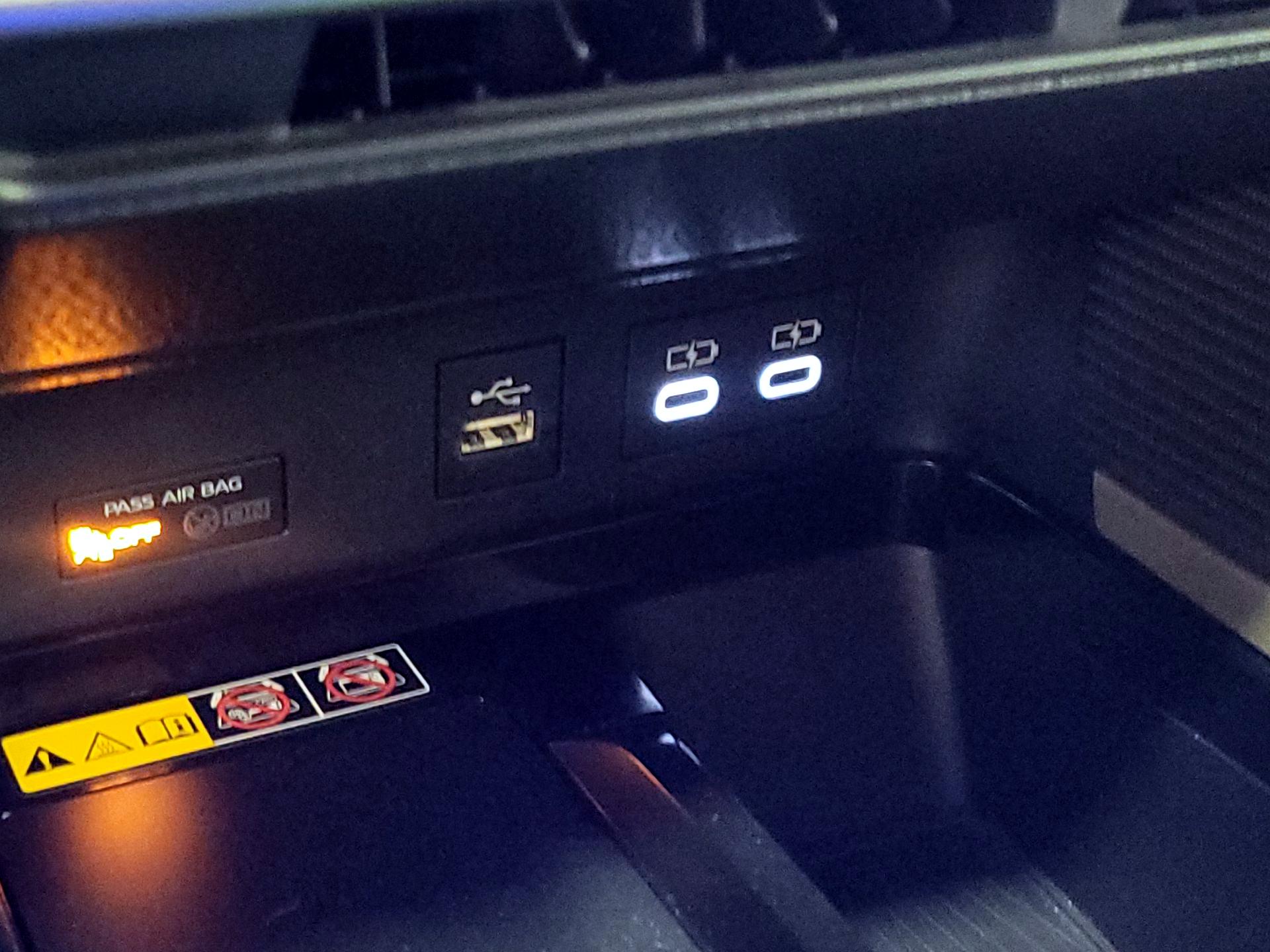 Thumbnail: 2025 Toyota Camry - 18