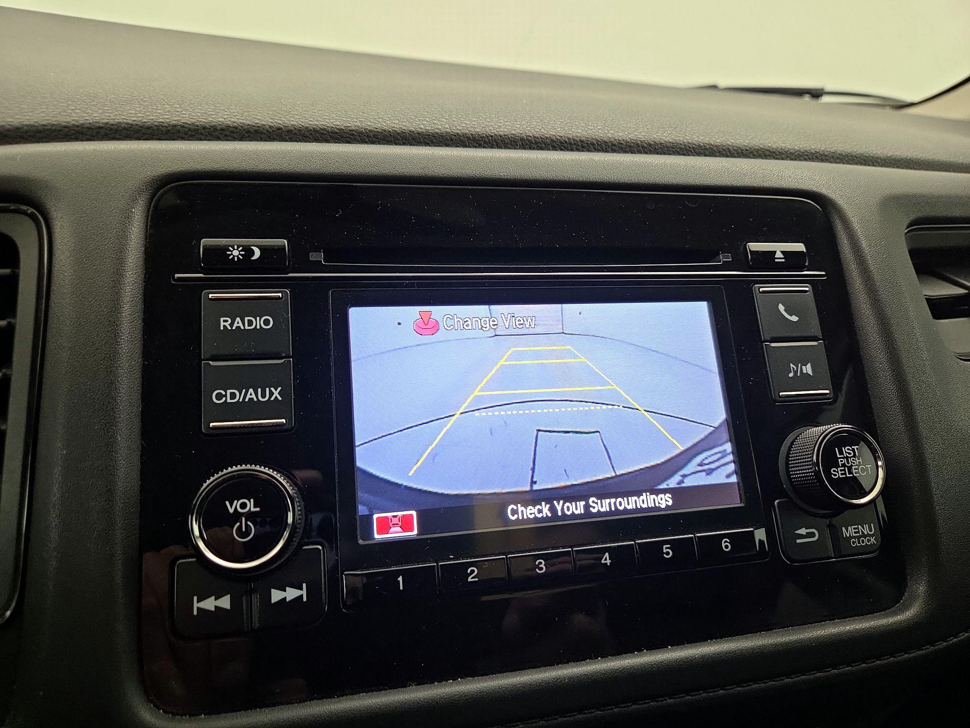 Thumbnail: 2016 Honda HR-V - 14