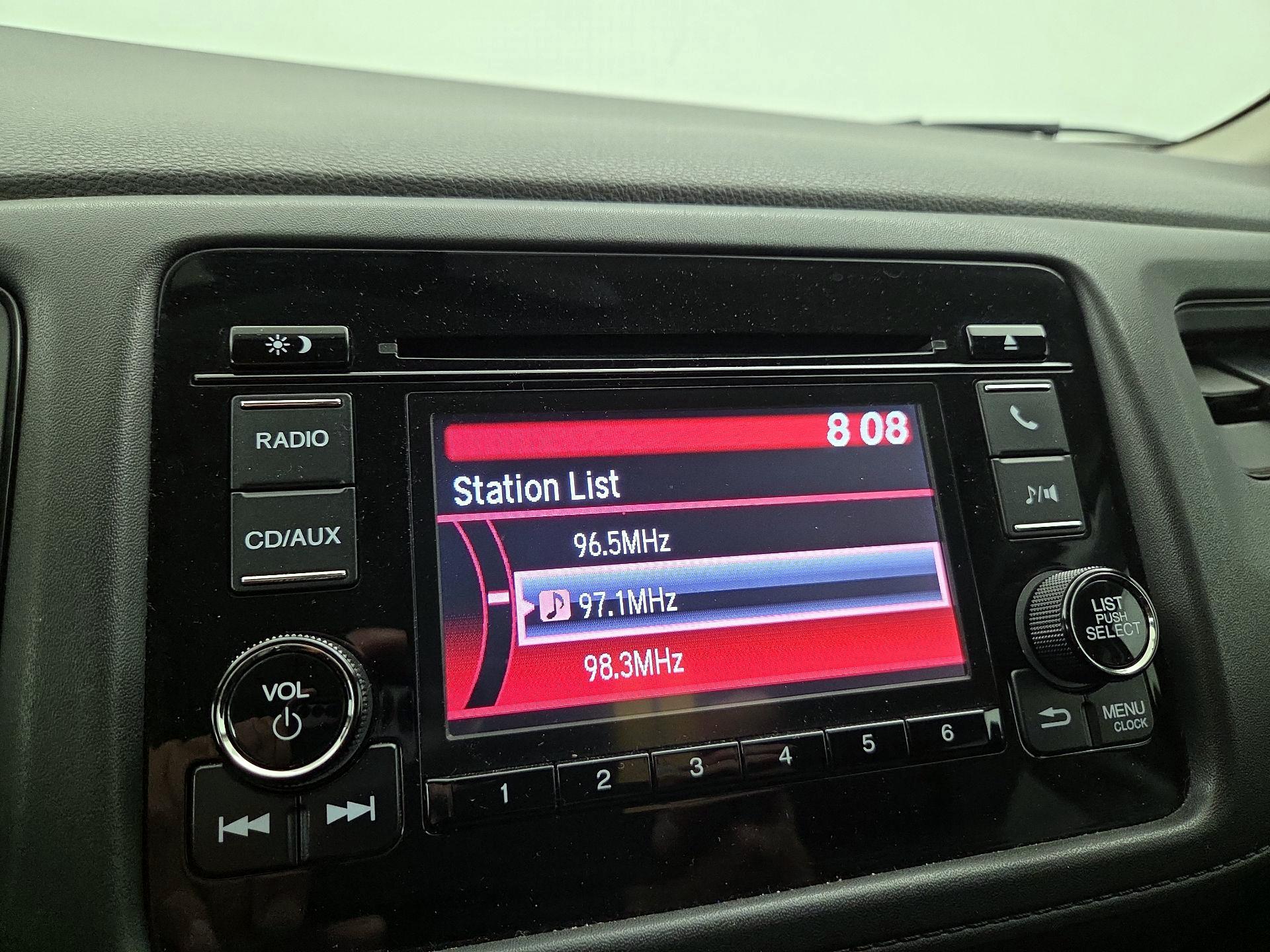 Thumbnail: 2016 Honda HR-V - 15