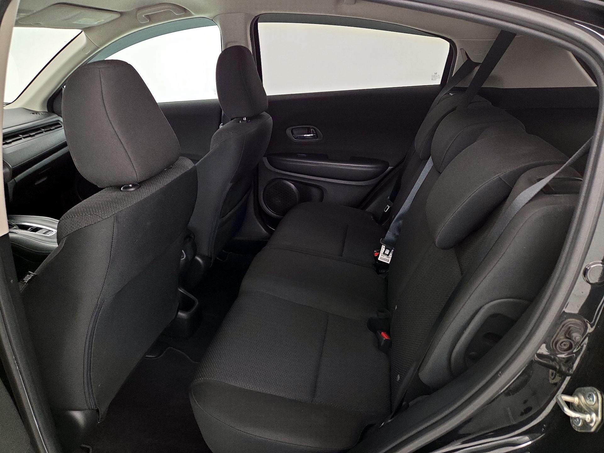 Thumbnail: 2016 Honda HR-V - 19