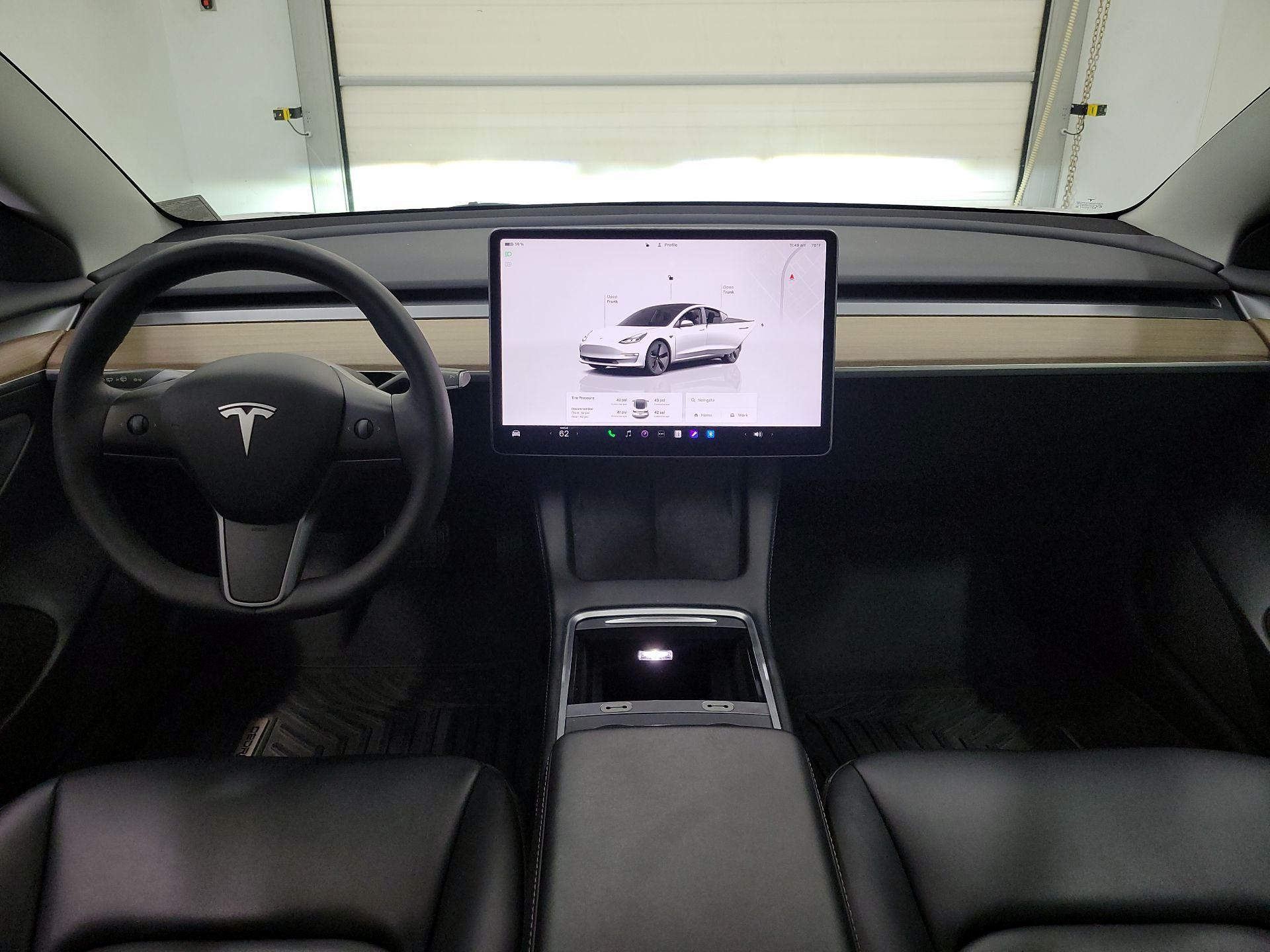 Thumbnail: 2023 Tesla Model 3 - 9