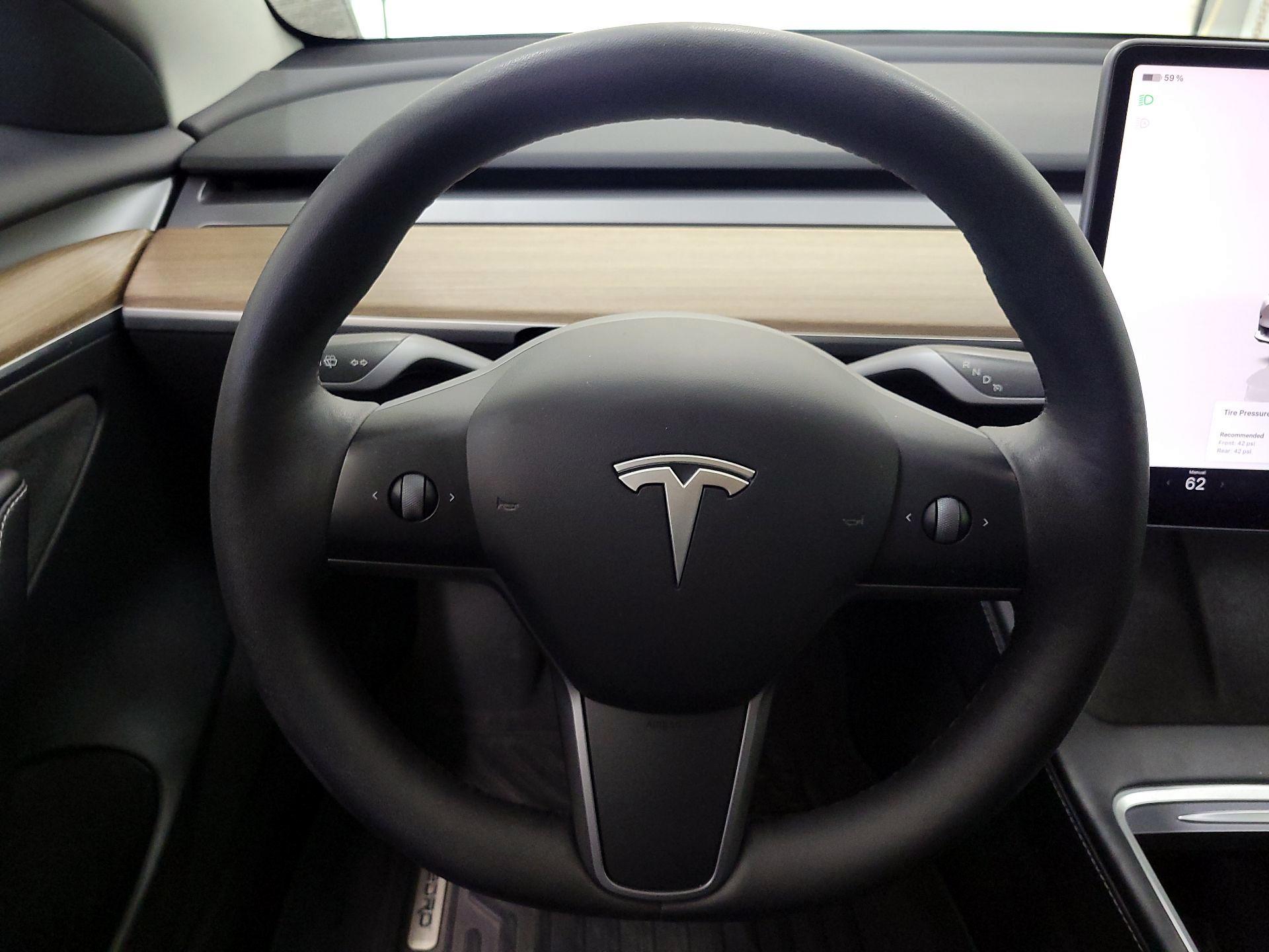 Thumbnail: 2023 Tesla Model 3 - 10