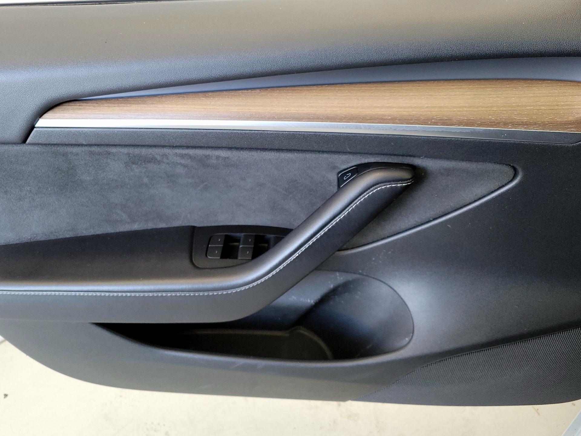 Thumbnail: 2023 Tesla Model 3 - 12