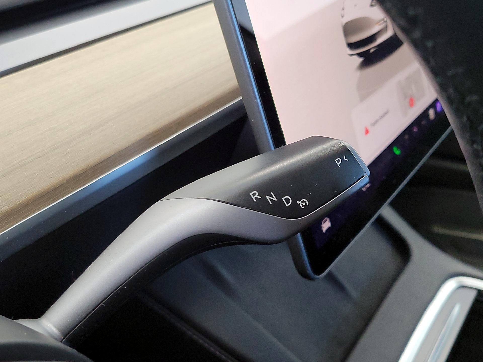 Thumbnail: 2023 Tesla Model 3 - 17