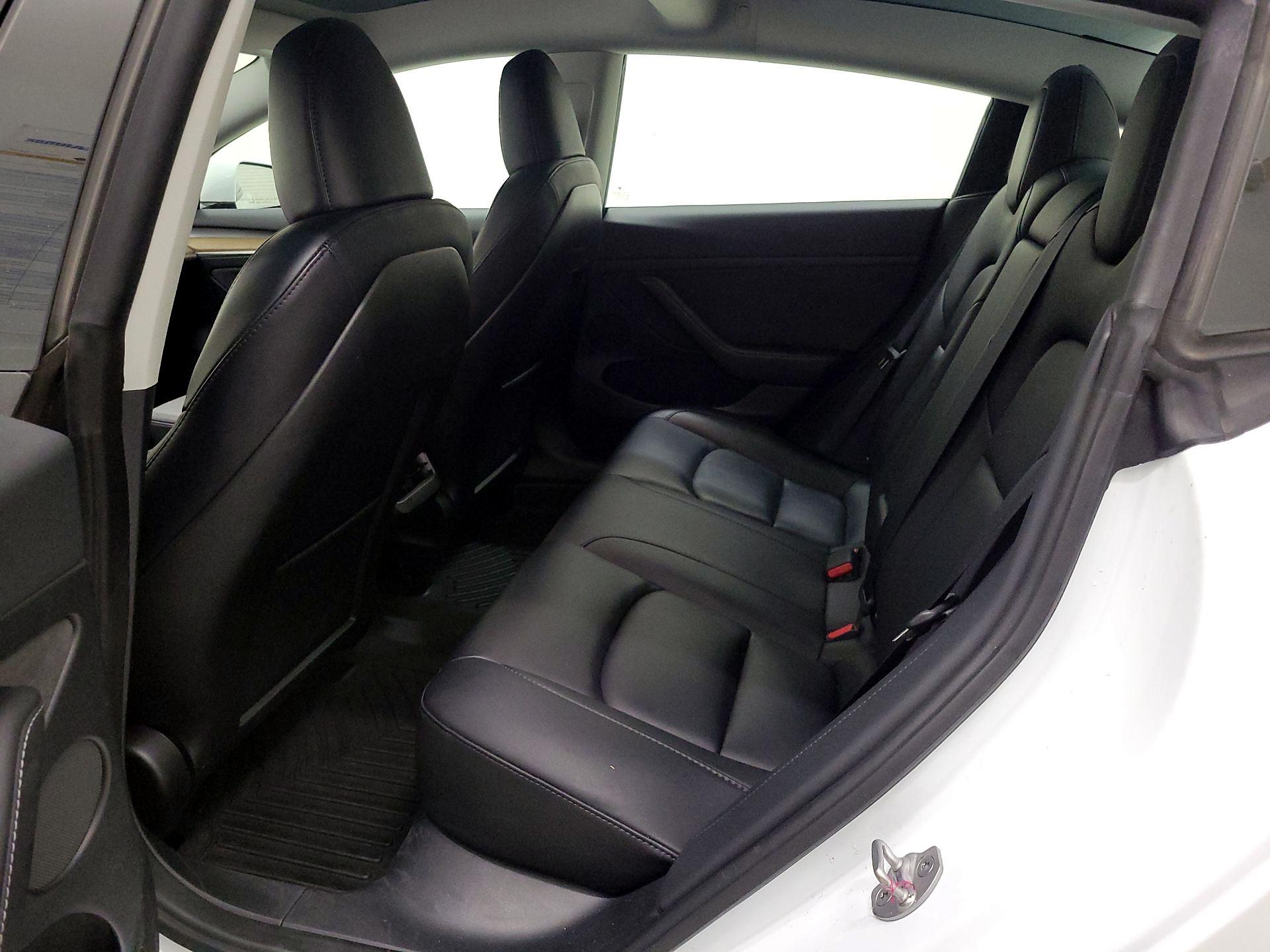 Thumbnail: 2023 Tesla Model 3 - 20