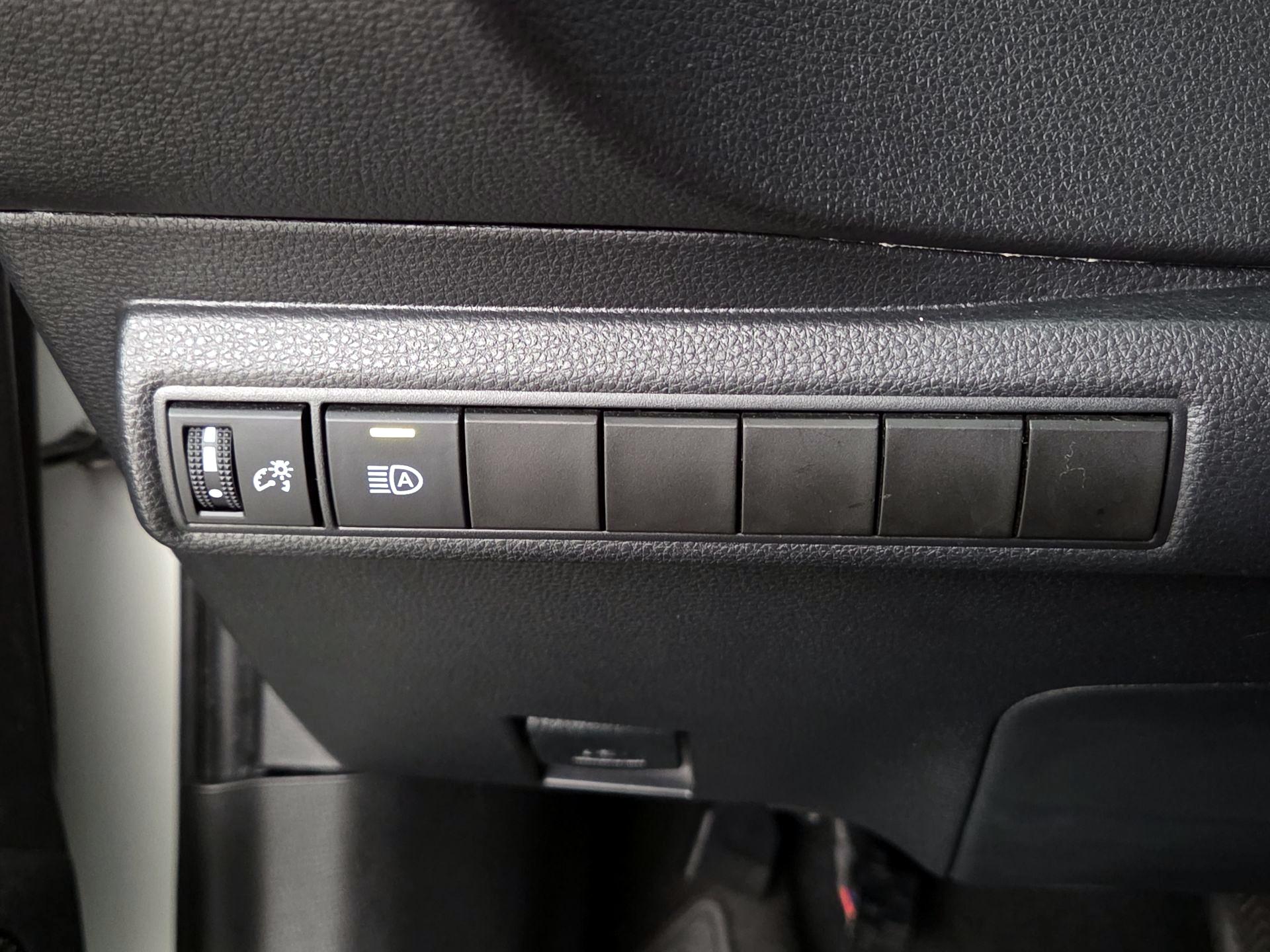 Thumbnail: 2020 Toyota Corolla - 13