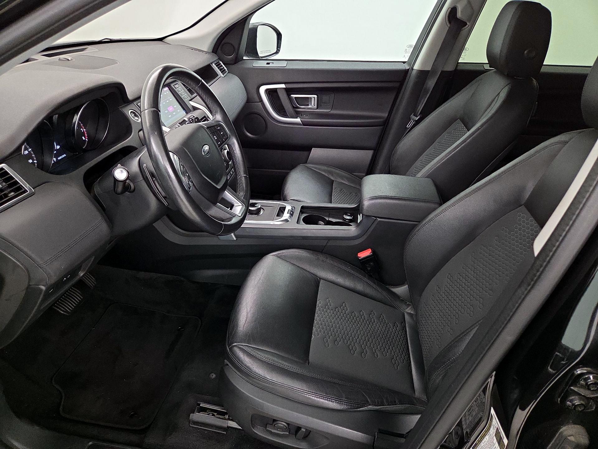 Thumbnail: 2019 Land Rover Discovery Sport - 11