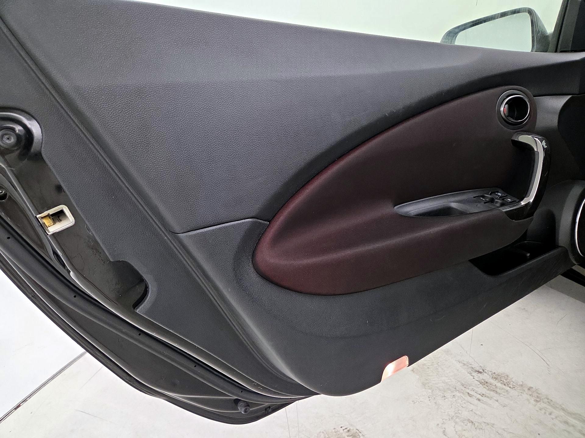 Thumbnail: 2014 Honda CR-Z - 12