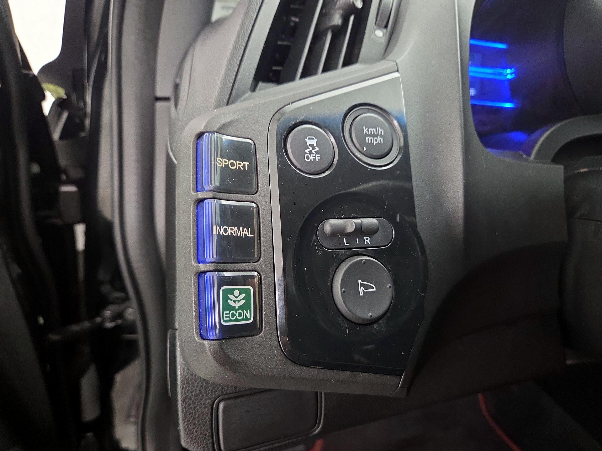 Thumbnail: 2014 Honda CR-Z - 13