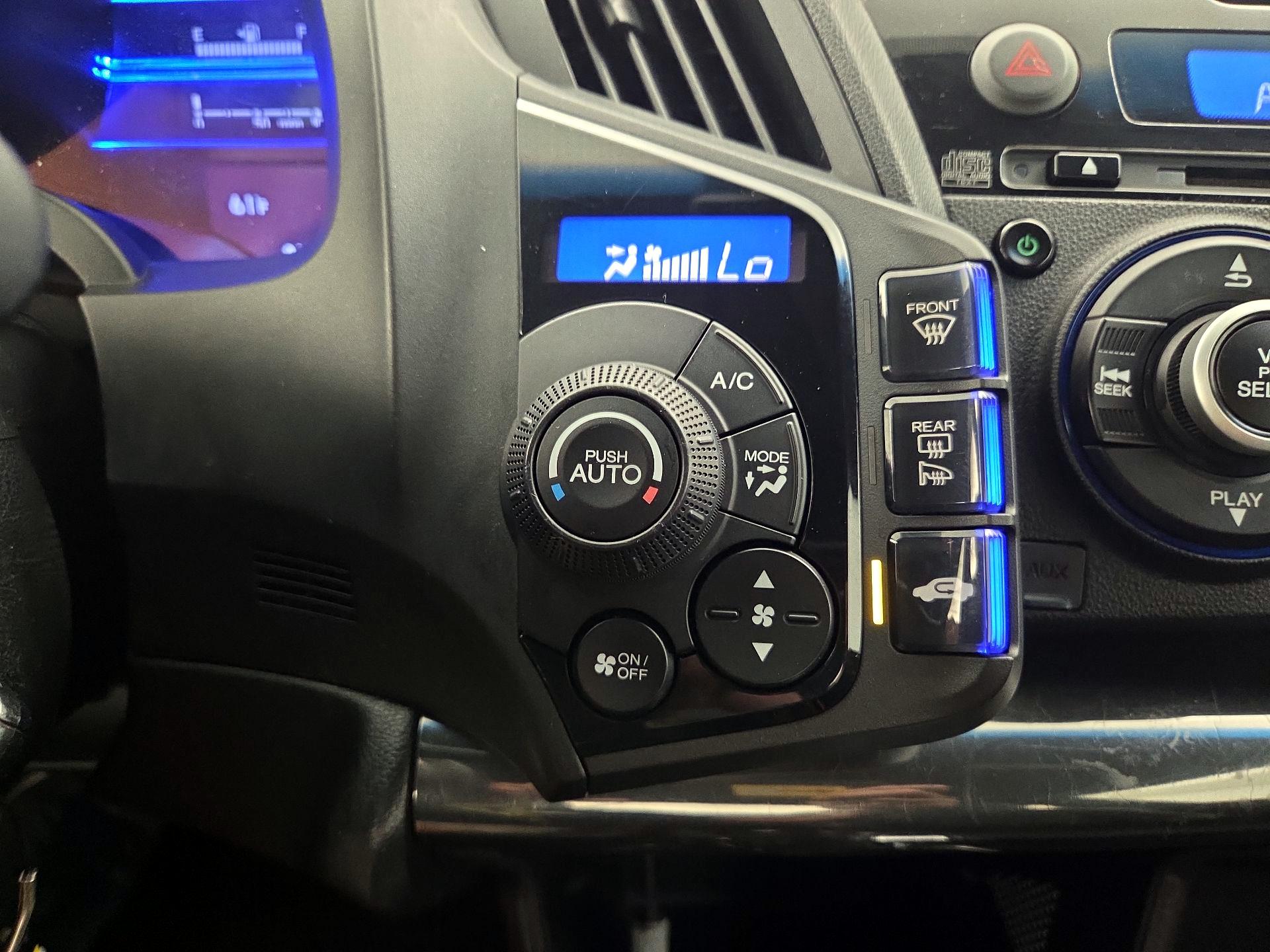 Thumbnail: 2014 Honda CR-Z - 16