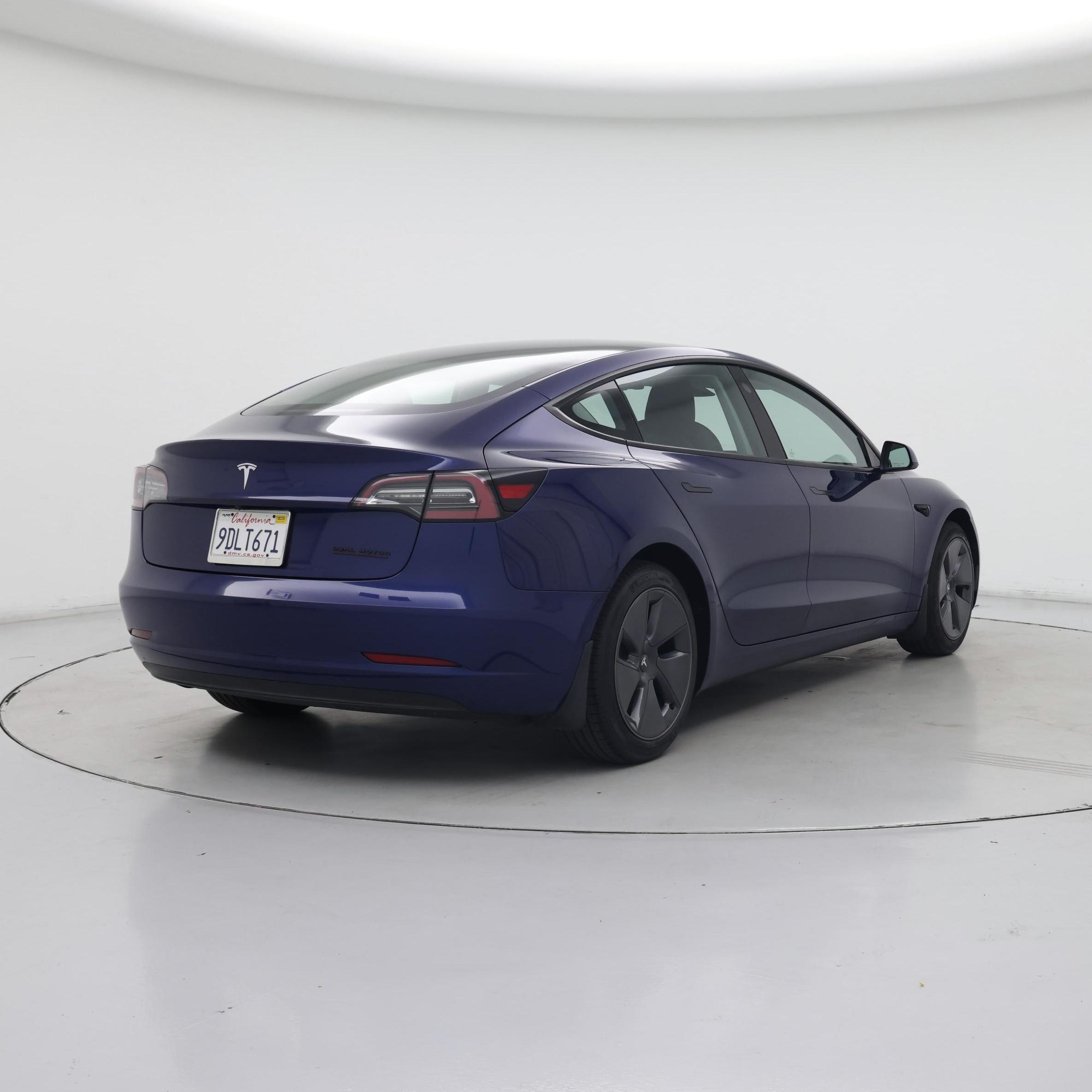 Thumbnail: 2023 Tesla Model 3 - 8