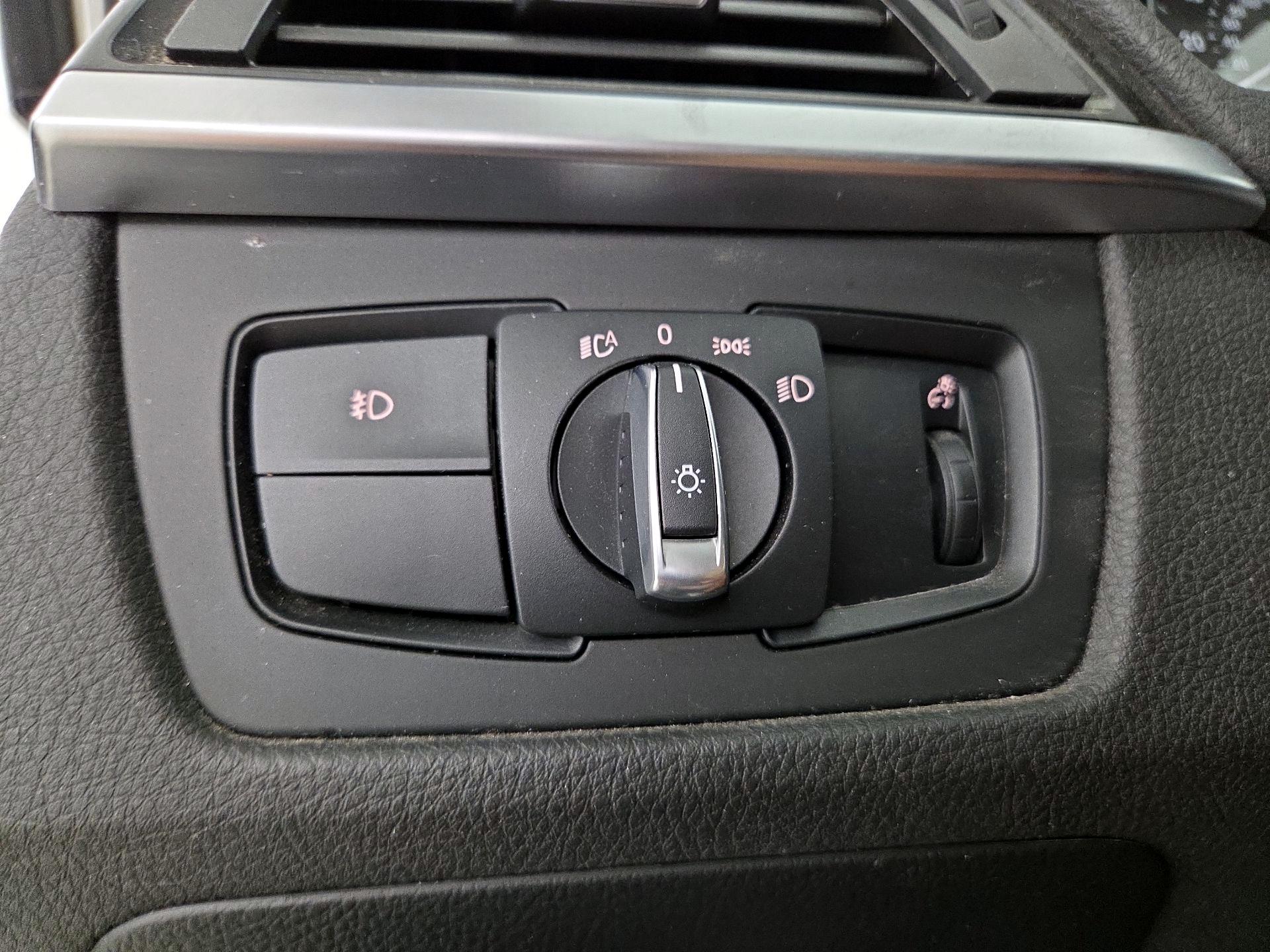 Thumbnail: 2015 BMW 3 Series - 13