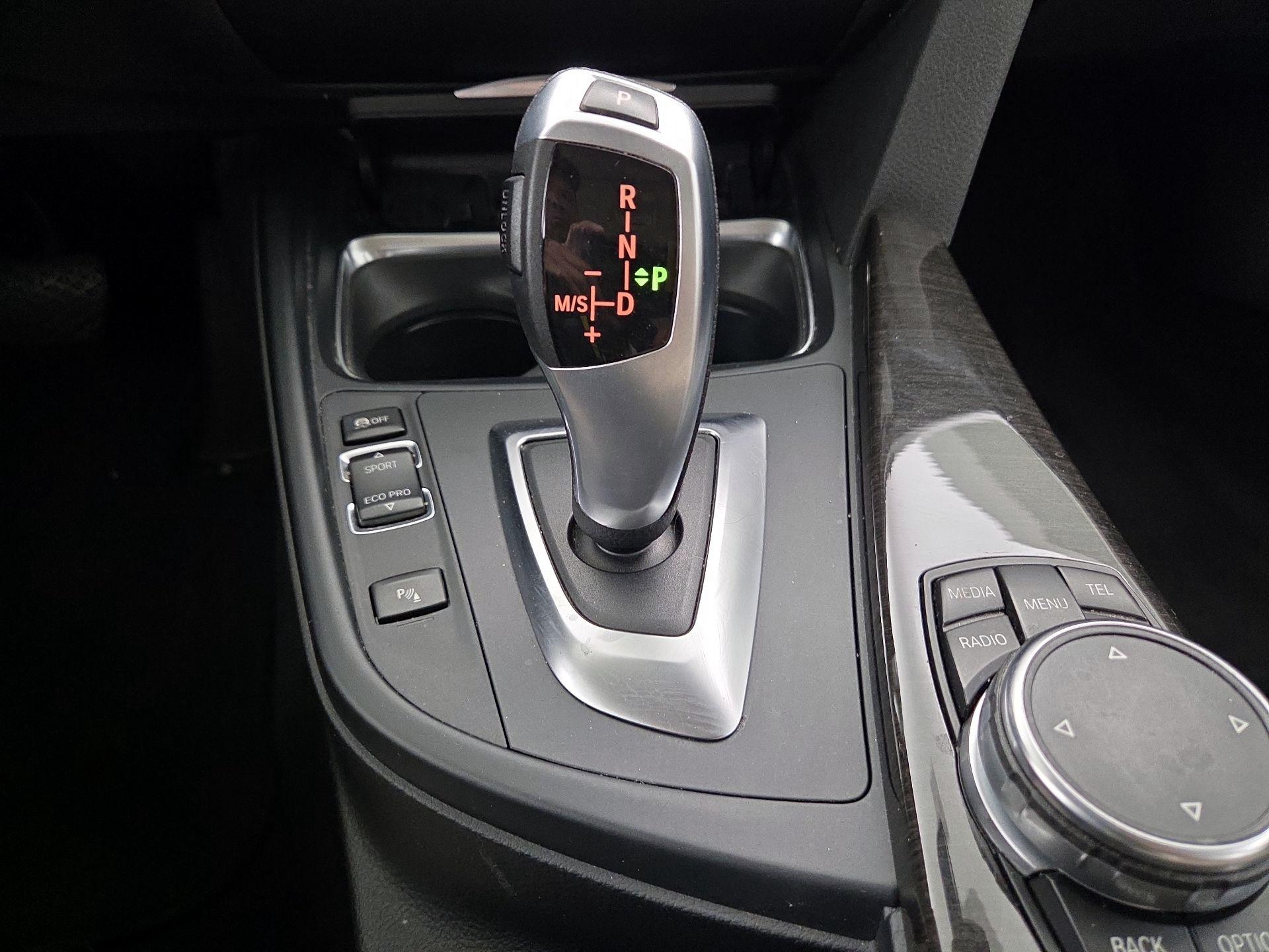 Thumbnail: 2015 BMW 3 Series - 18