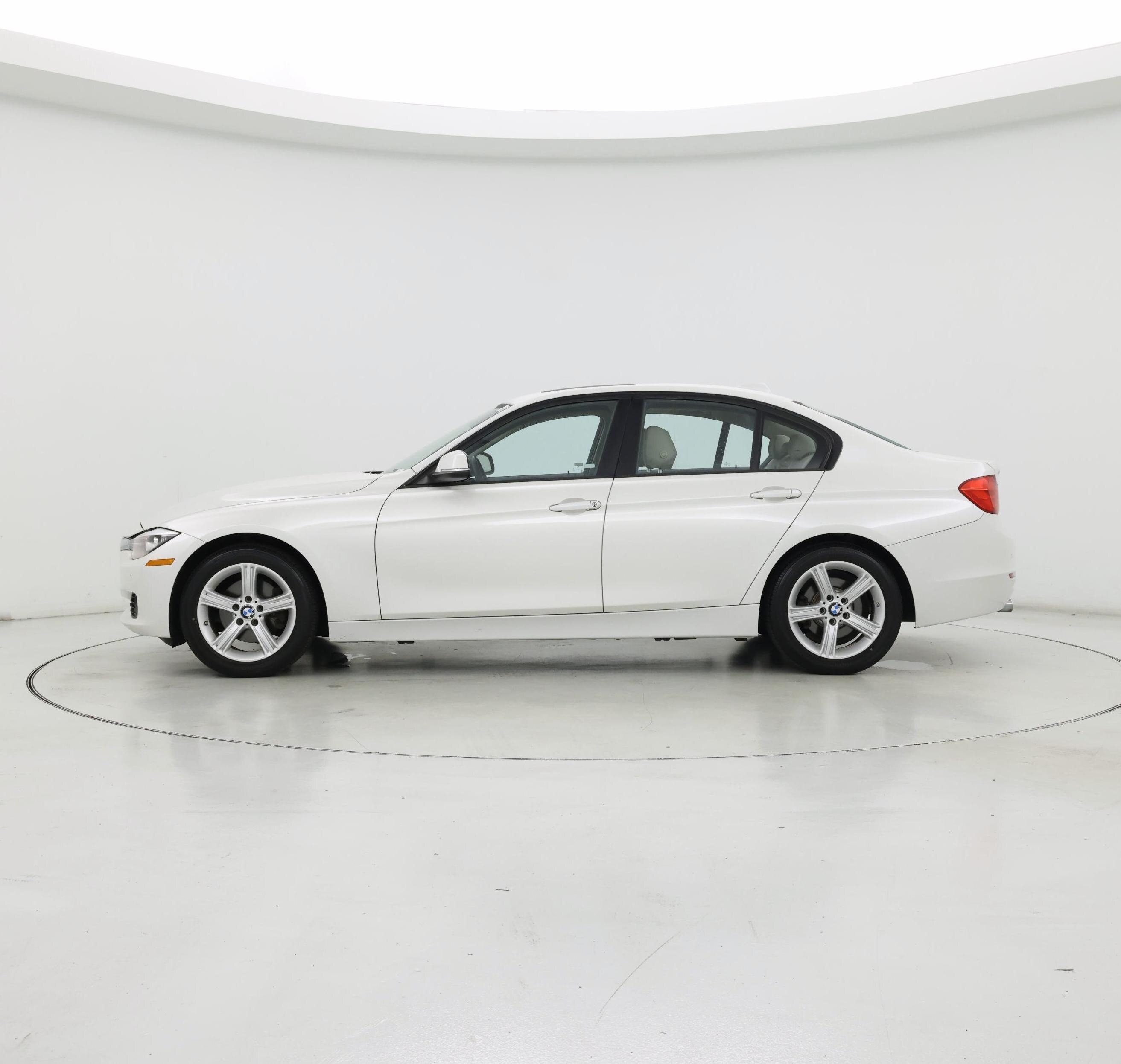 Thumbnail: 2015 BMW 3 Series - 3