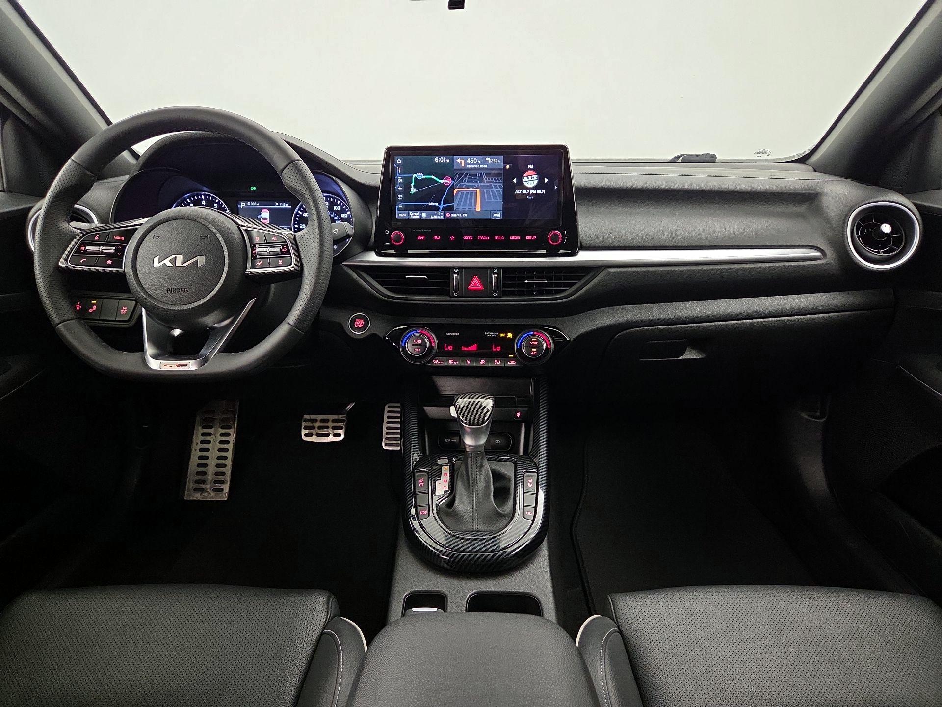 Thumbnail: 2023 Kia Forte - 9