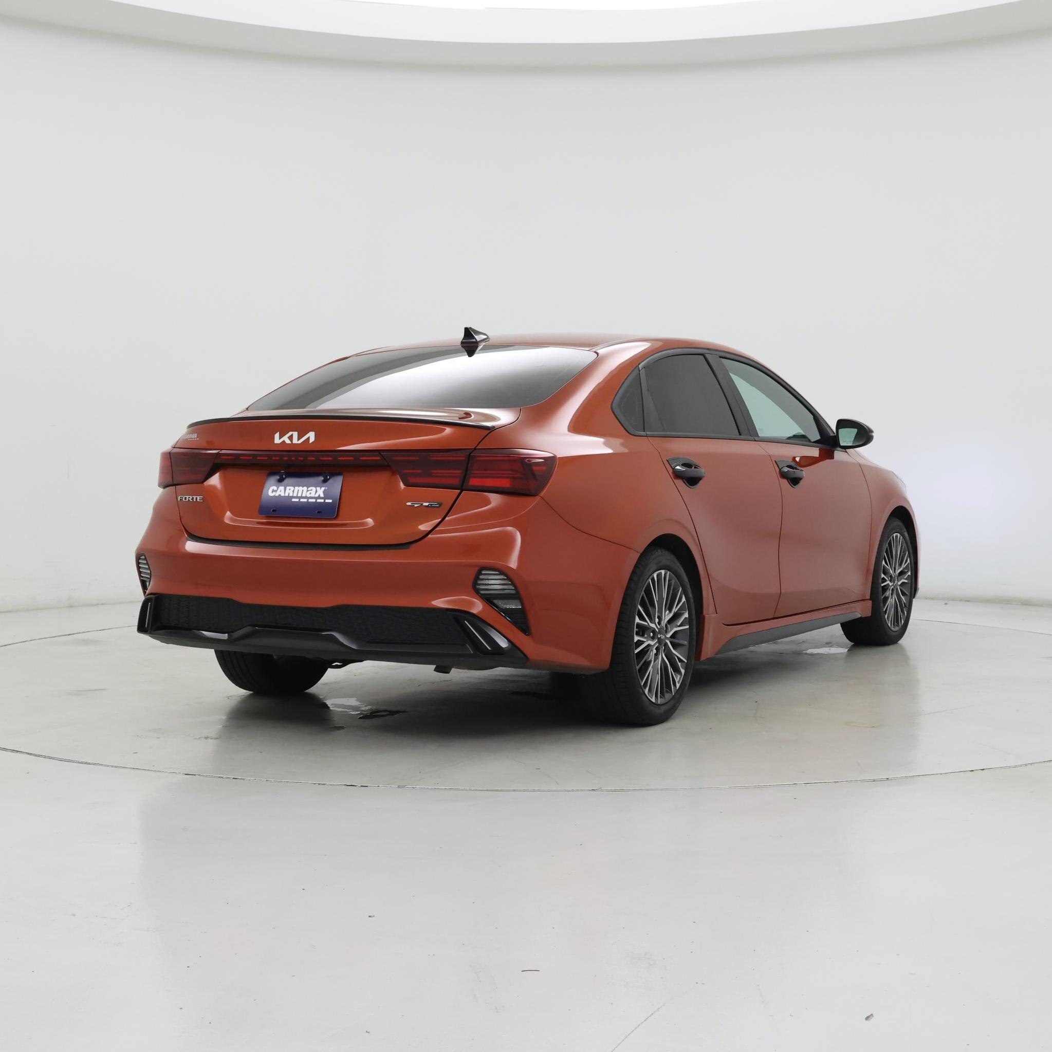 Thumbnail: 2023 Kia Forte - 8