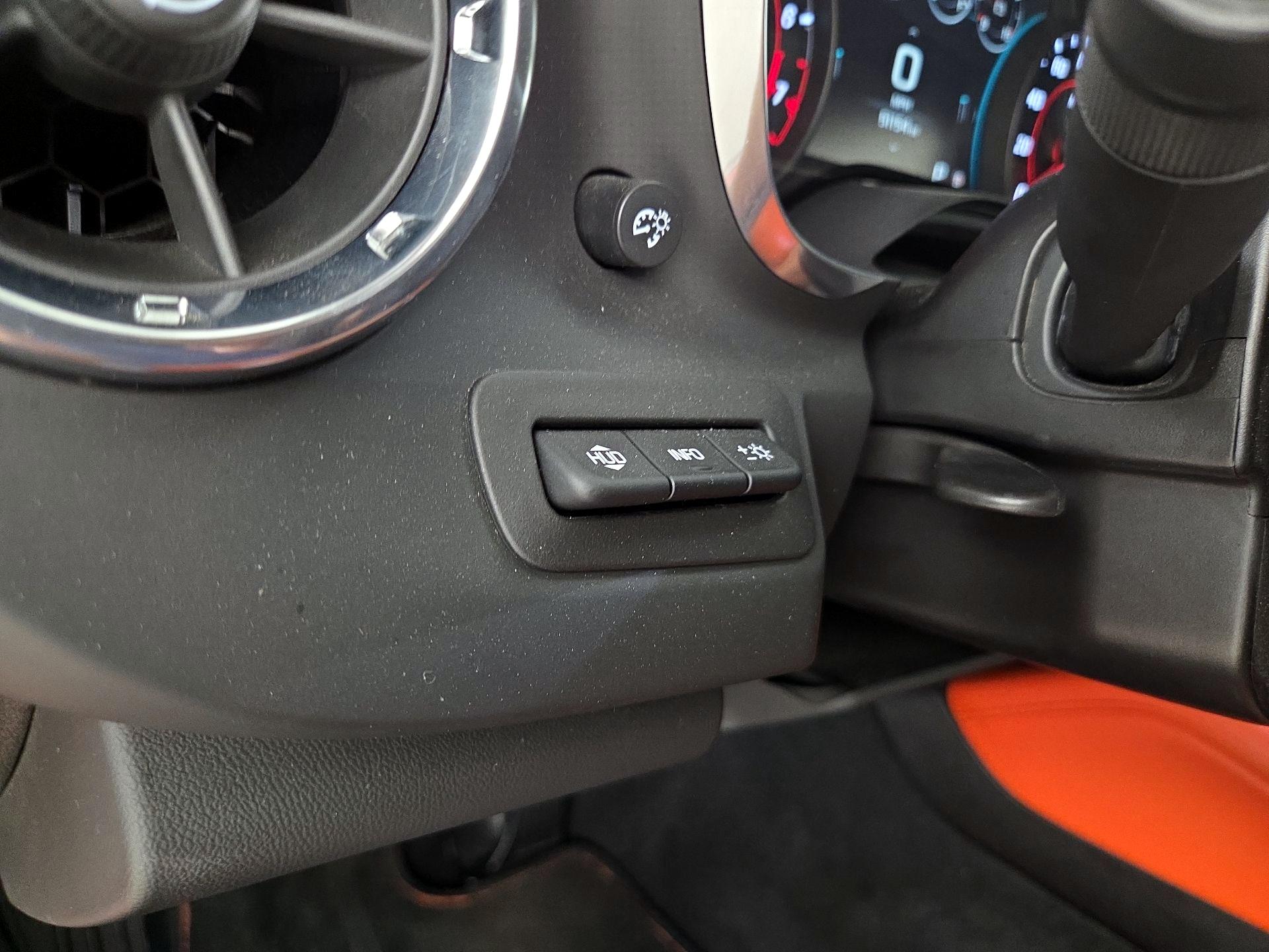 Thumbnail: 2018 Chevrolet Camaro - 13