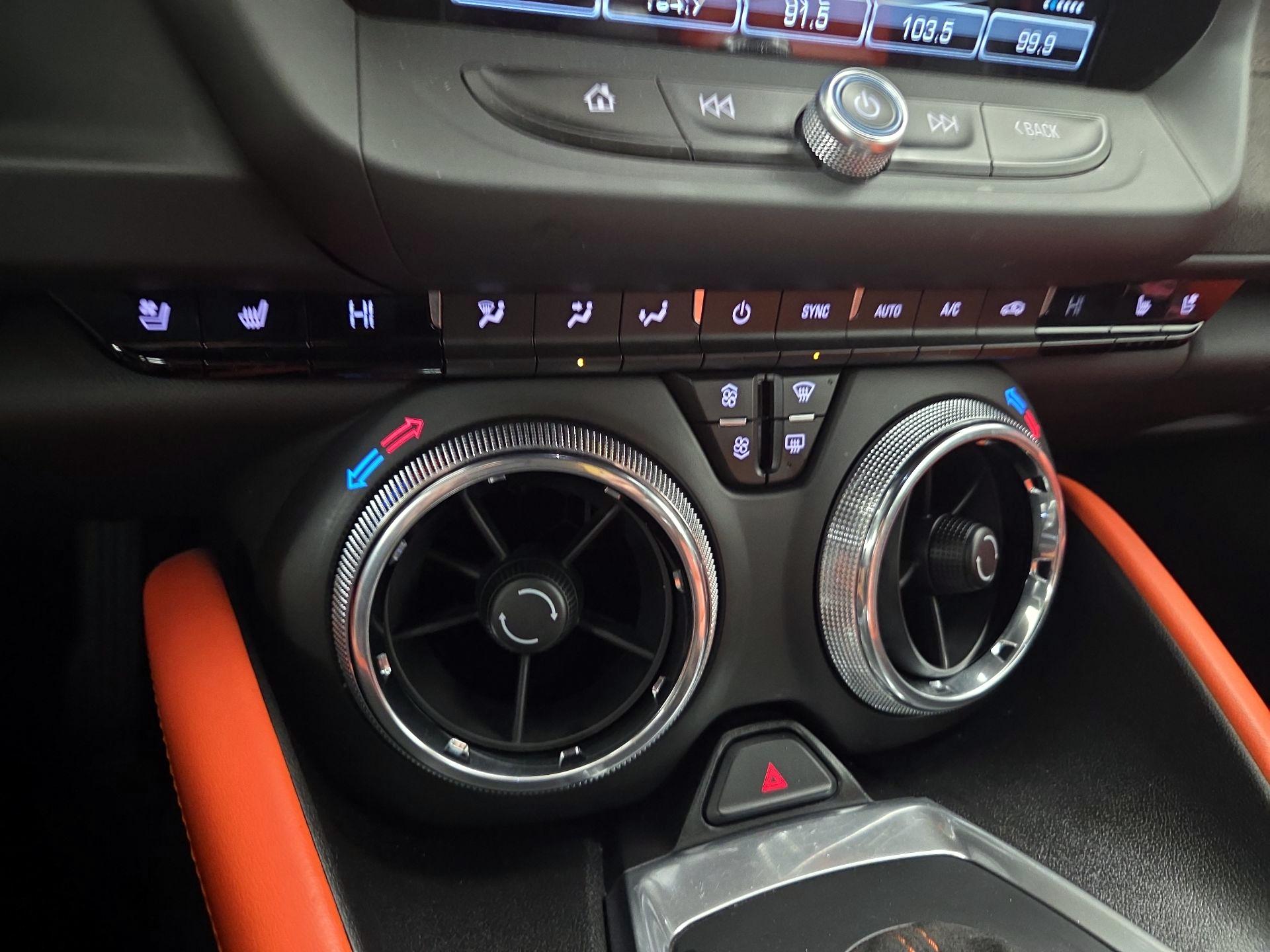 Thumbnail: 2018 Chevrolet Camaro - 17