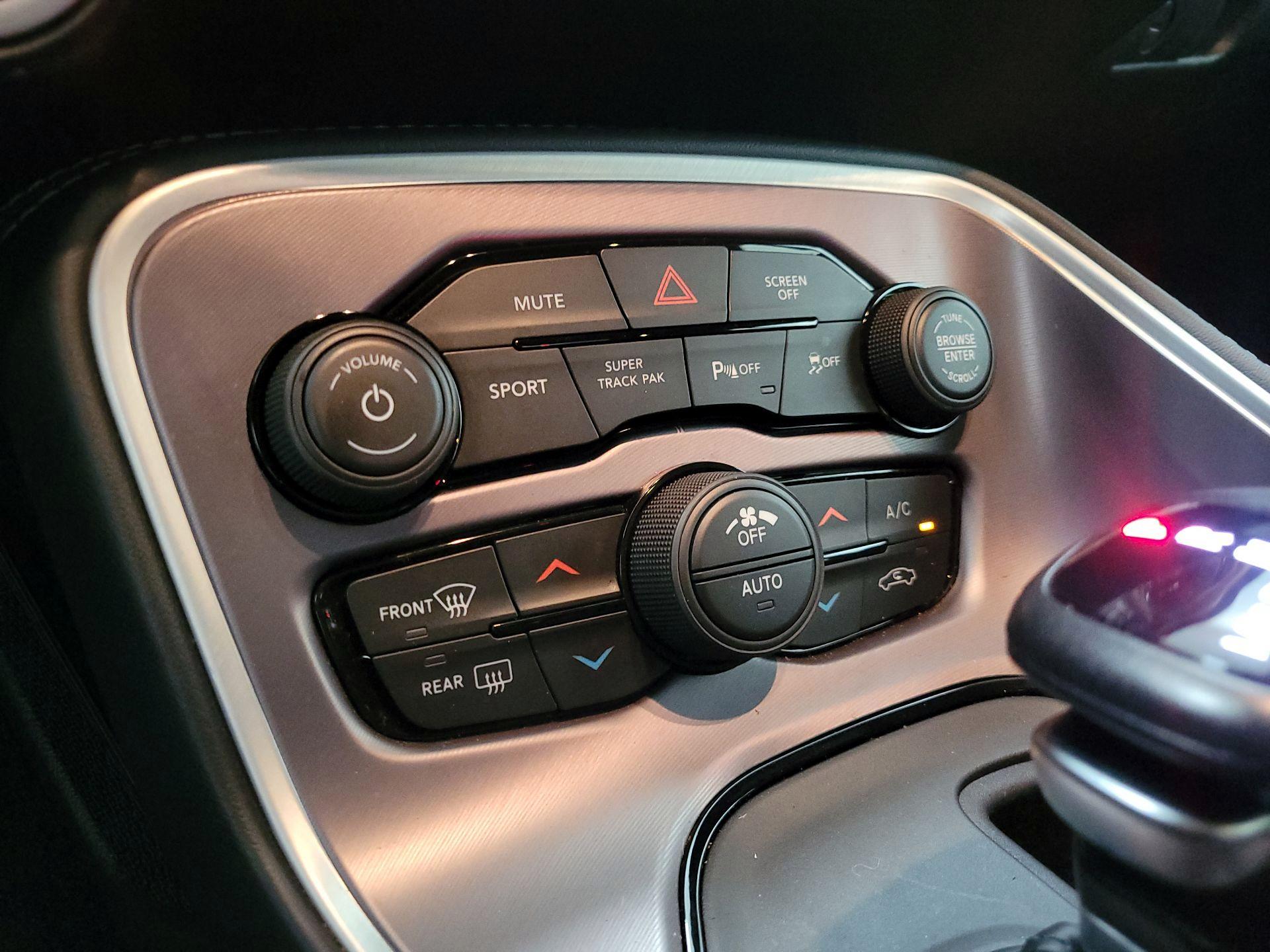 Thumbnail: 2021 Dodge Challenger - 17