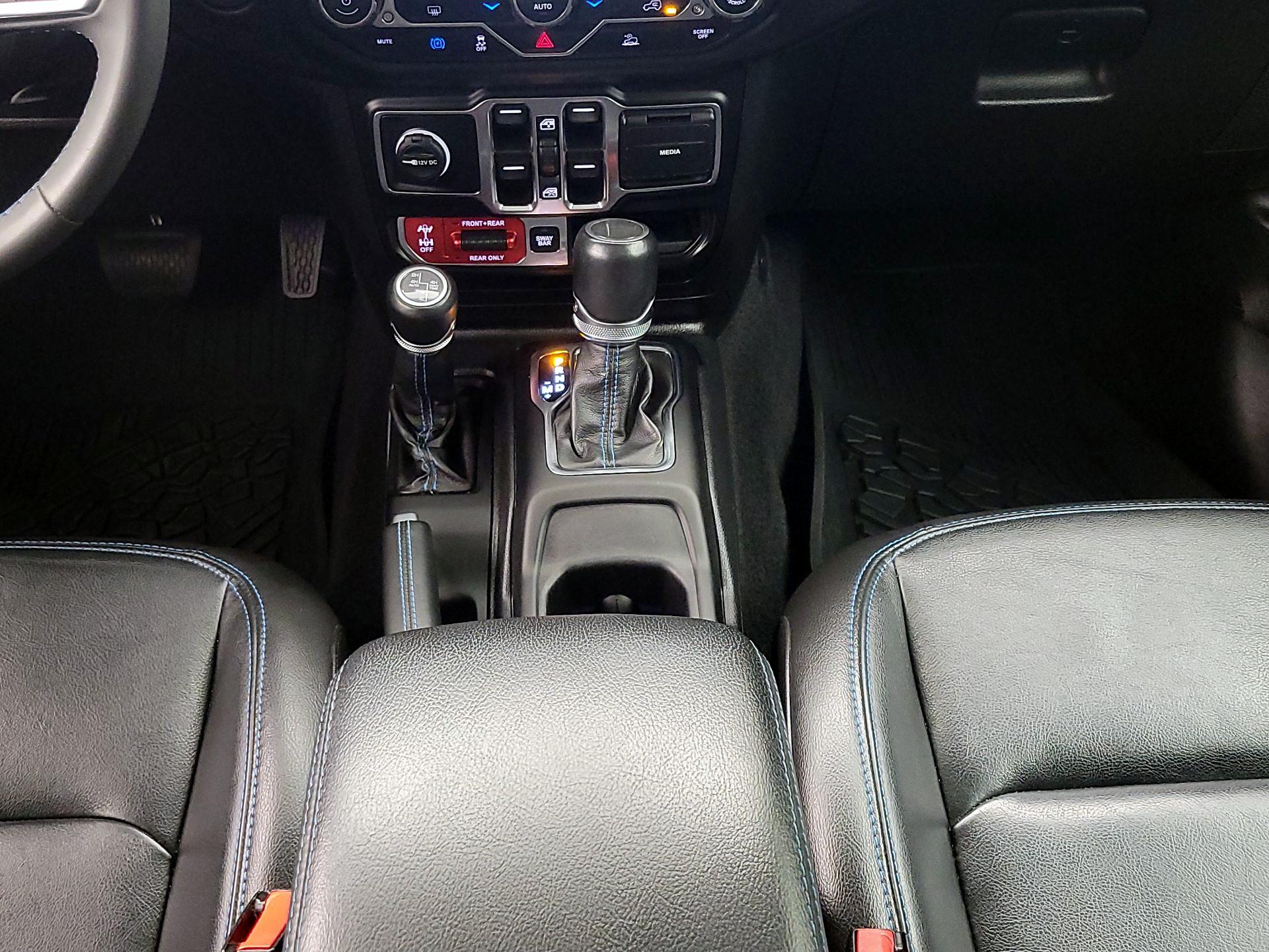 Thumbnail: 2023 Jeep Wrangler - 18