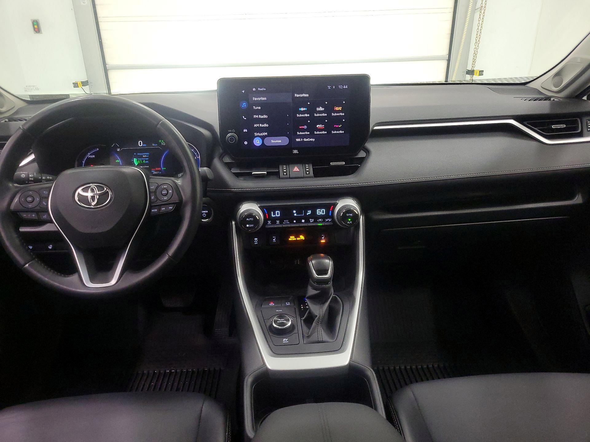 Thumbnail: 2024 Toyota RAV4 - 9