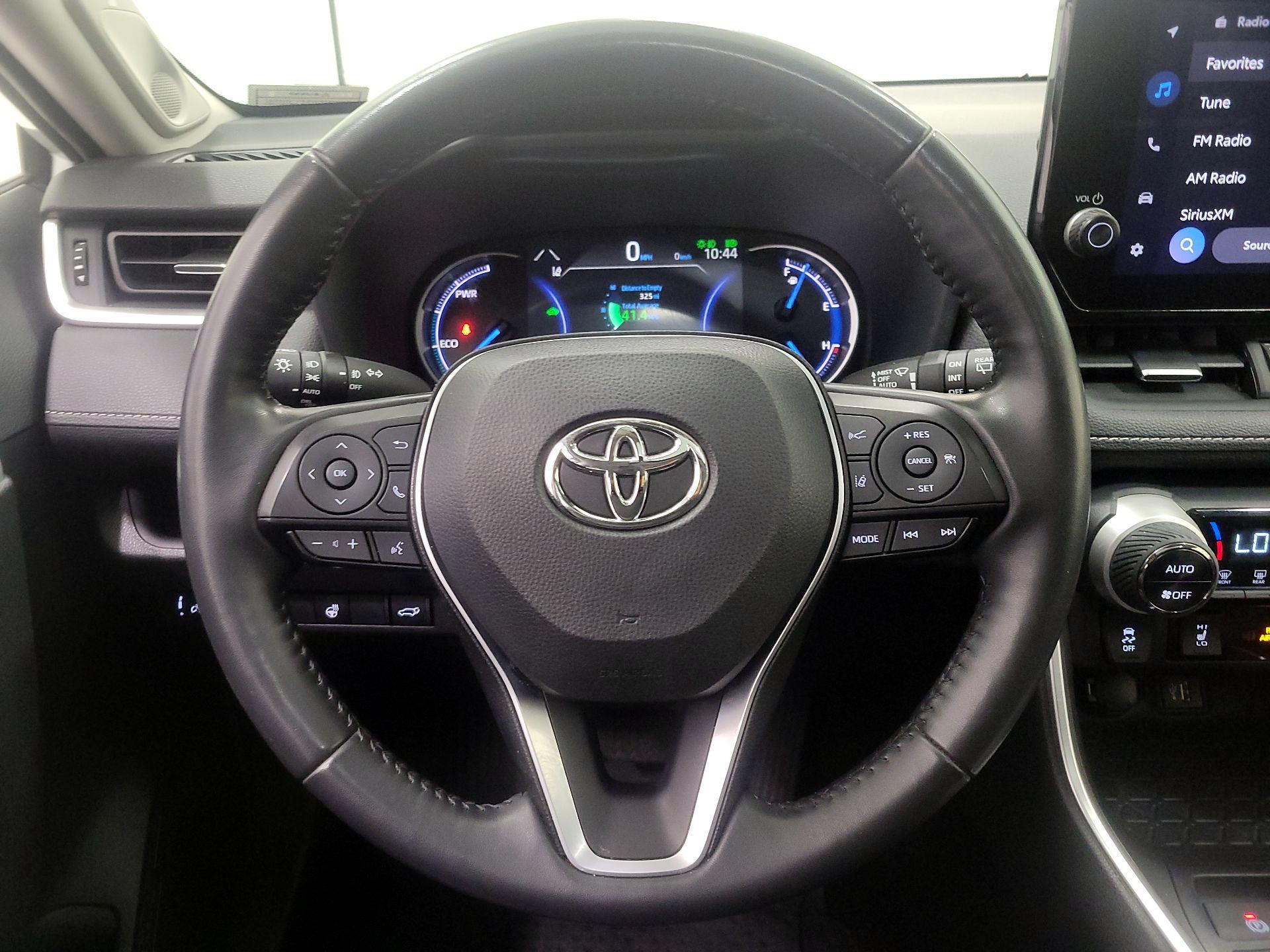 Thumbnail: 2024 Toyota RAV4 - 10