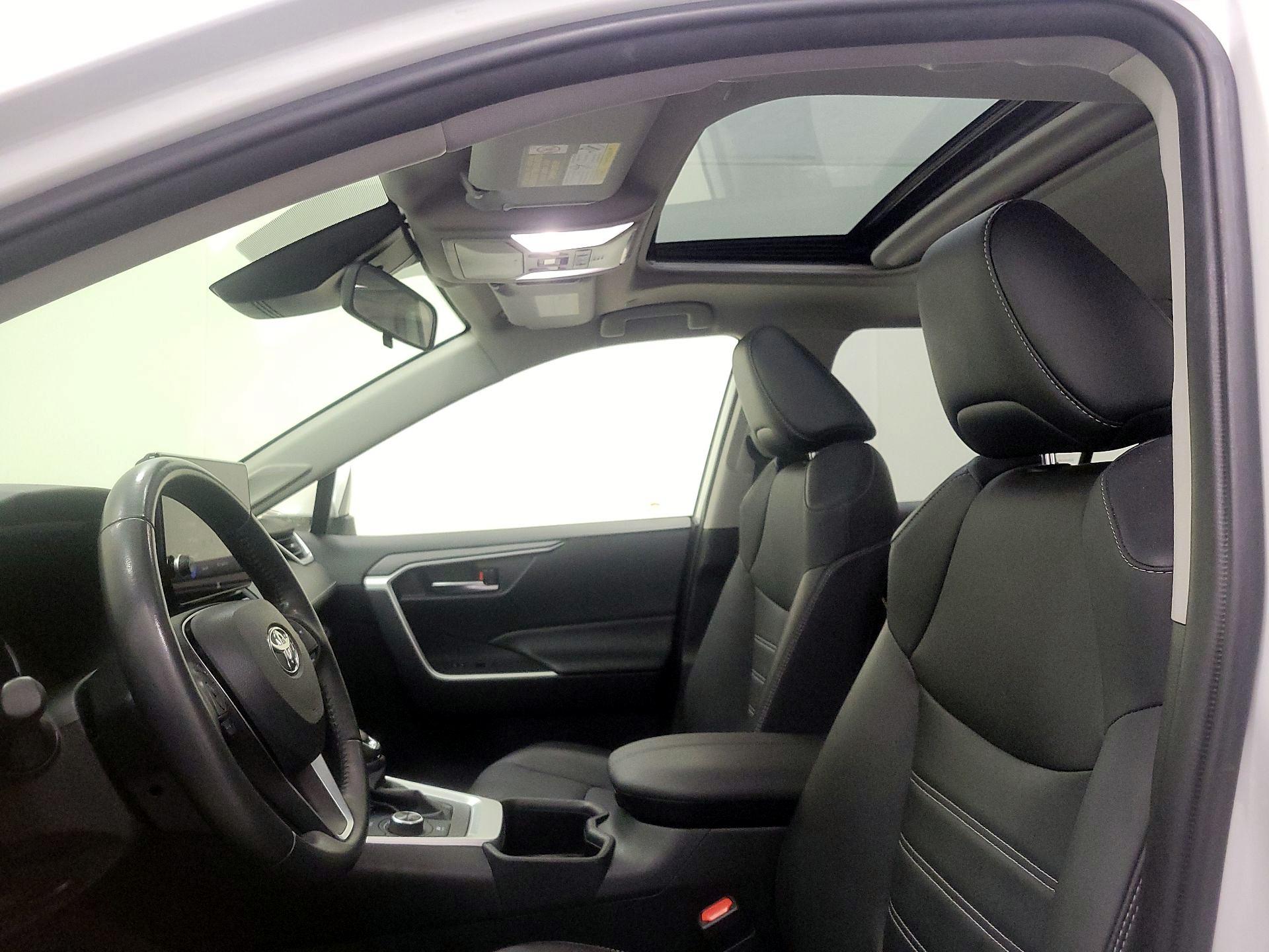 Thumbnail: 2024 Toyota RAV4 - 19