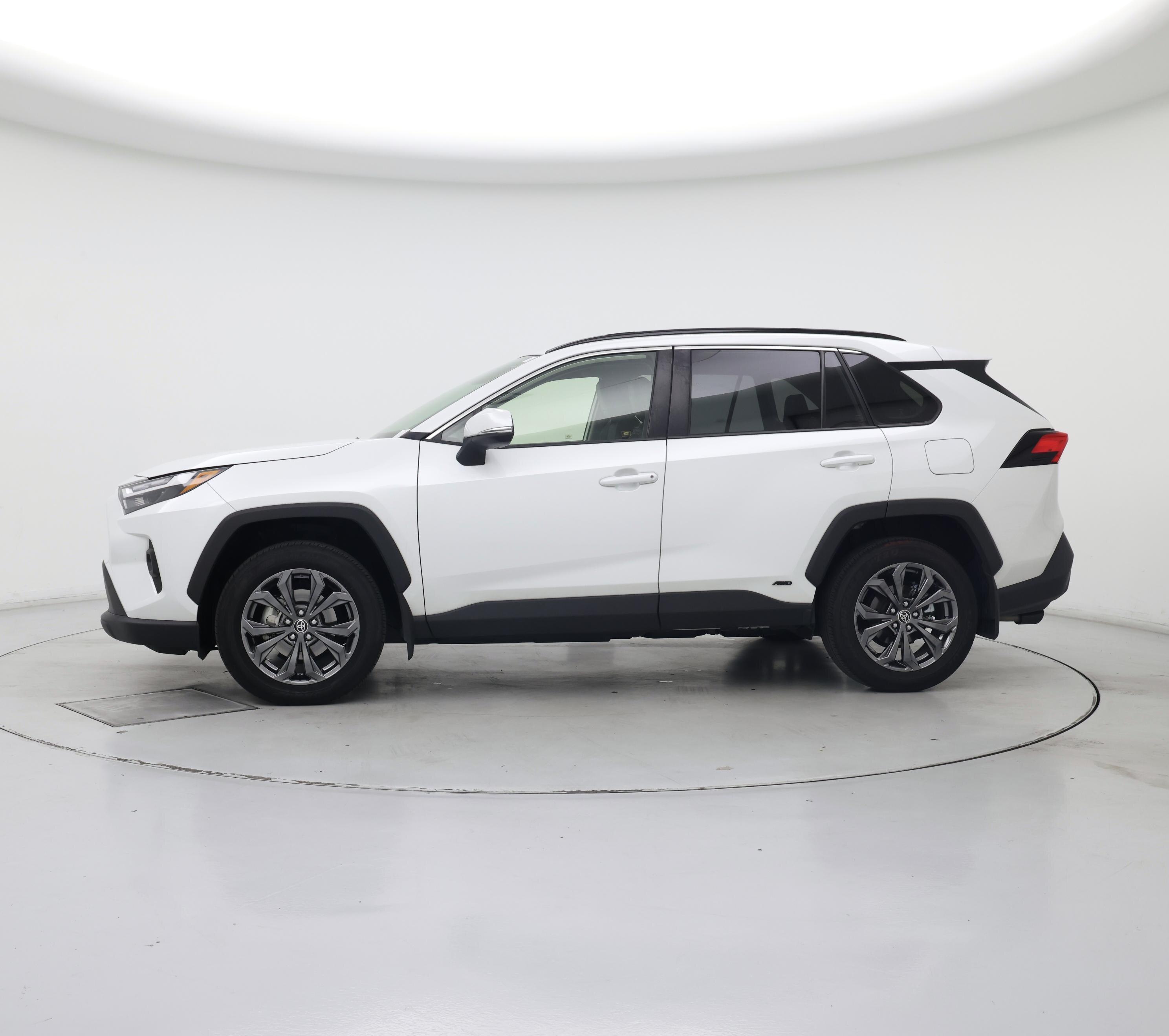 Thumbnail: 2024 Toyota RAV4 - 3