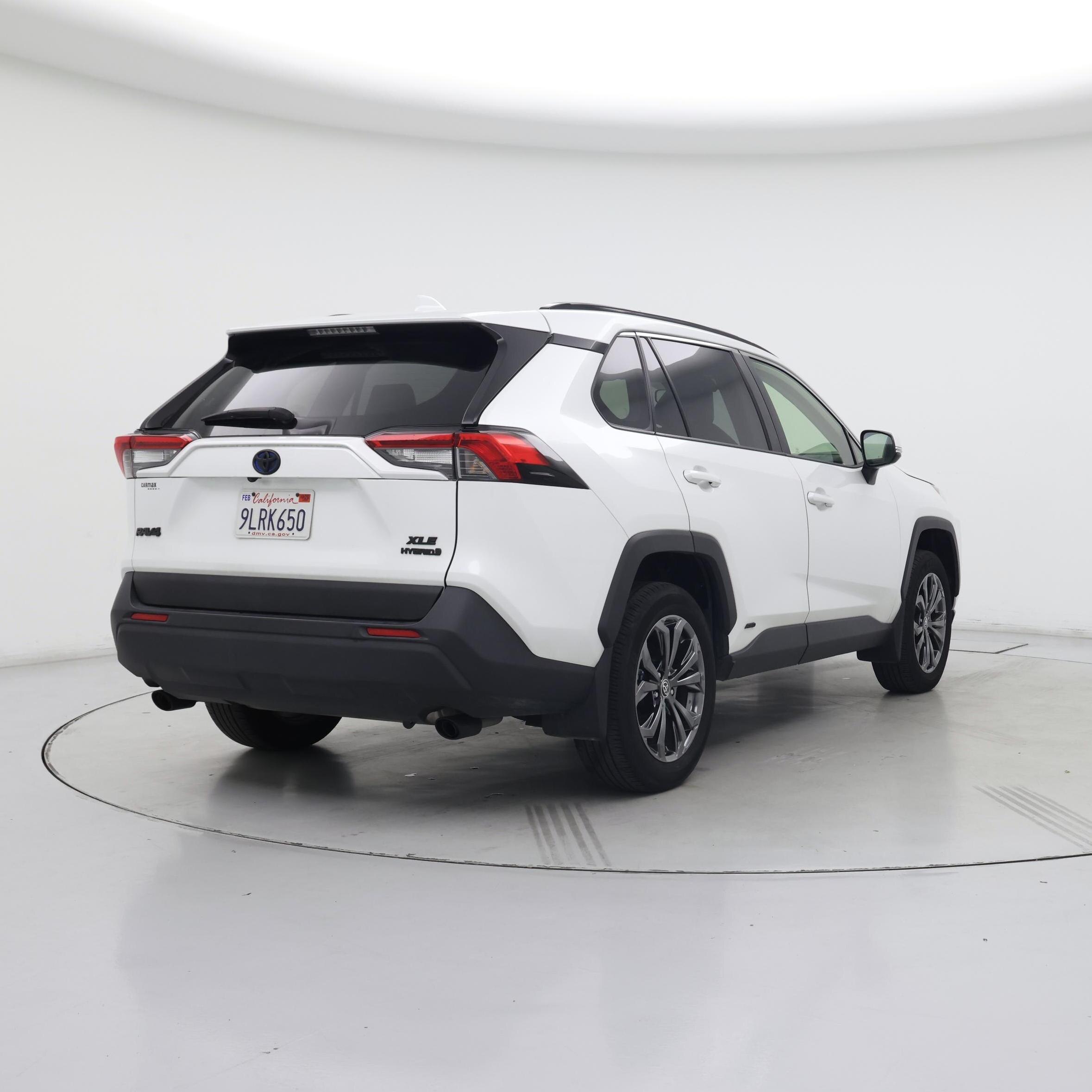 Thumbnail: 2024 Toyota RAV4 - 8