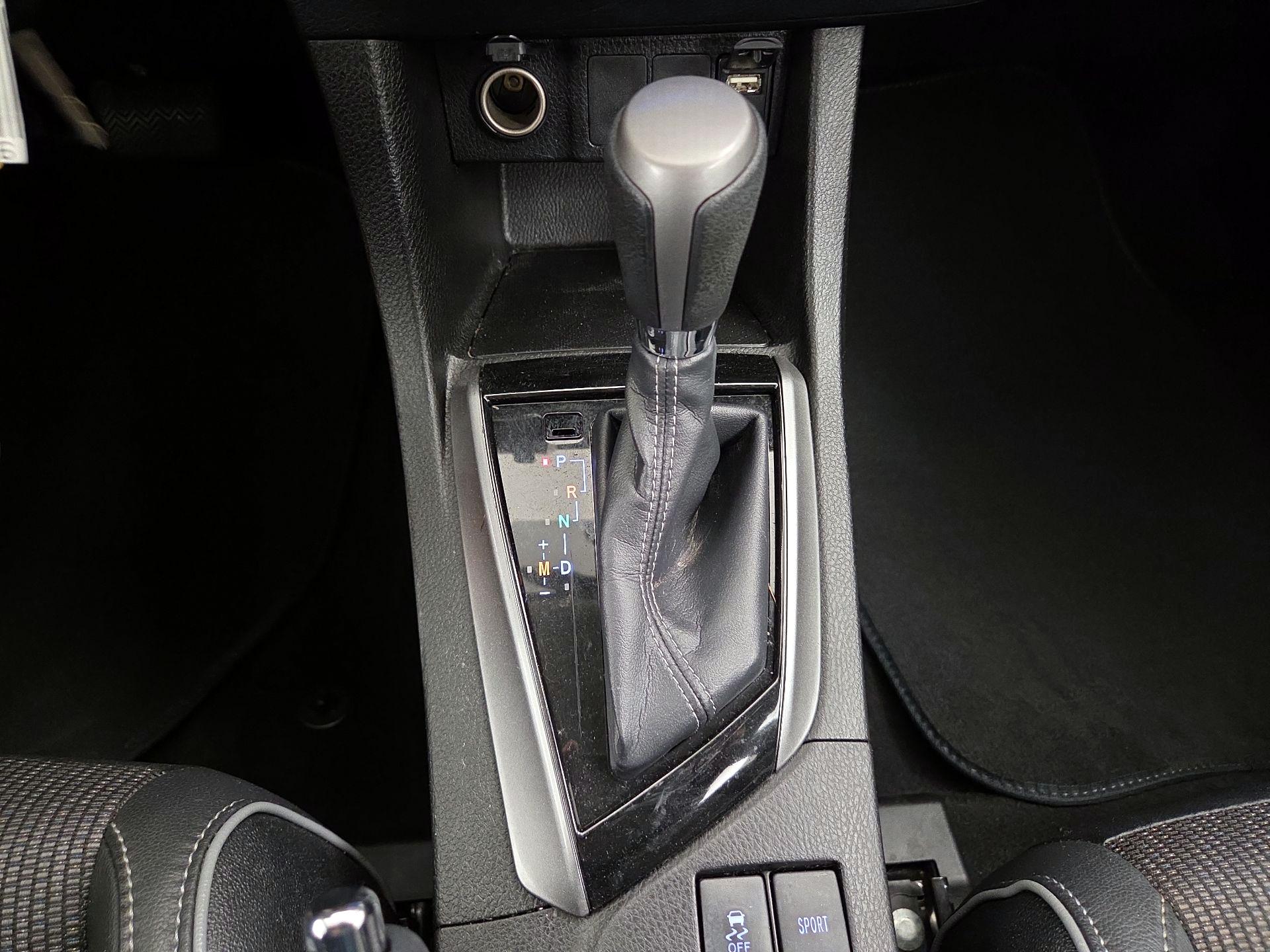 Thumbnail: 2016 Toyota Corolla - 17