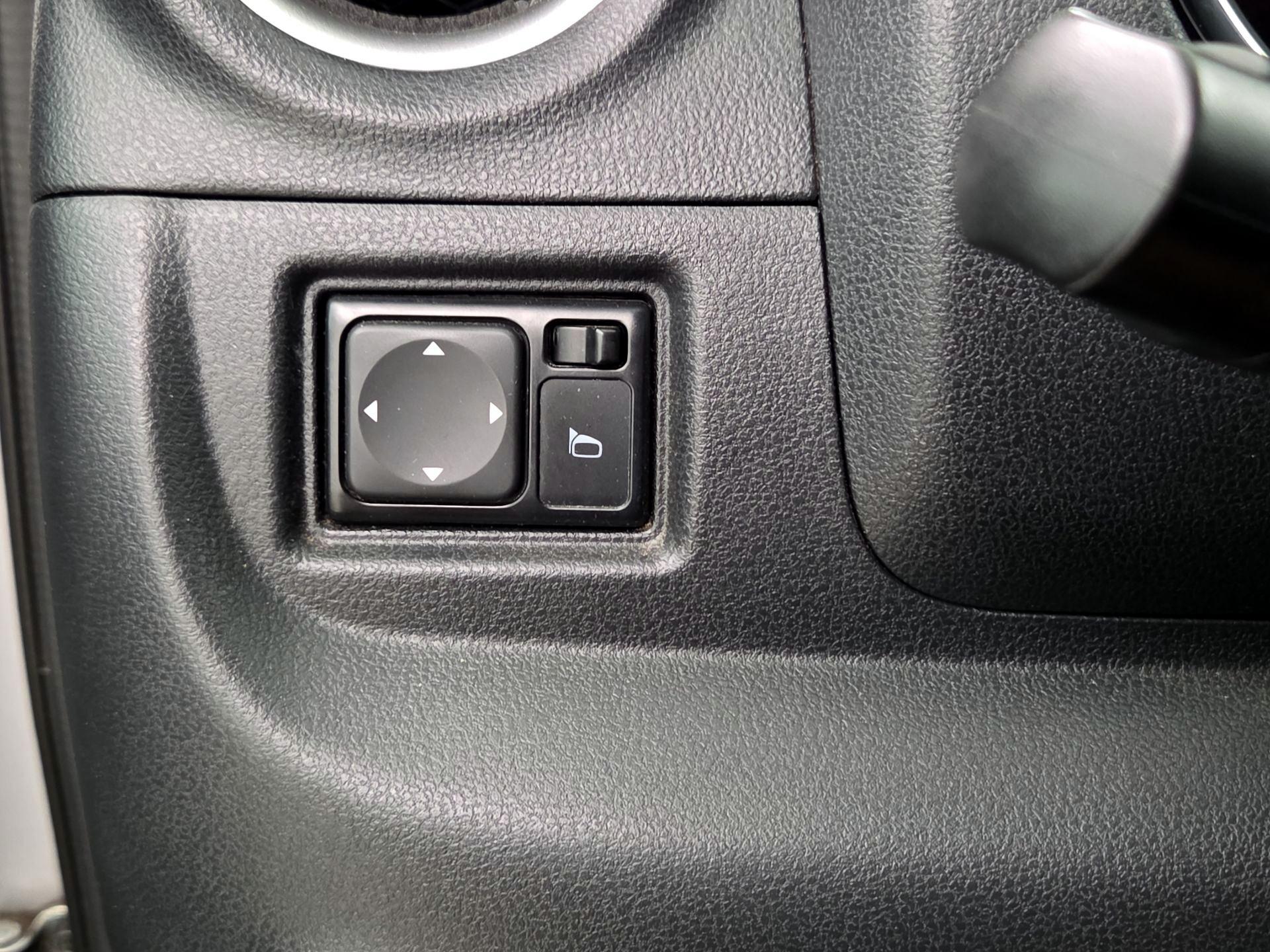 Thumbnail: 2018 Nissan Versa - 13