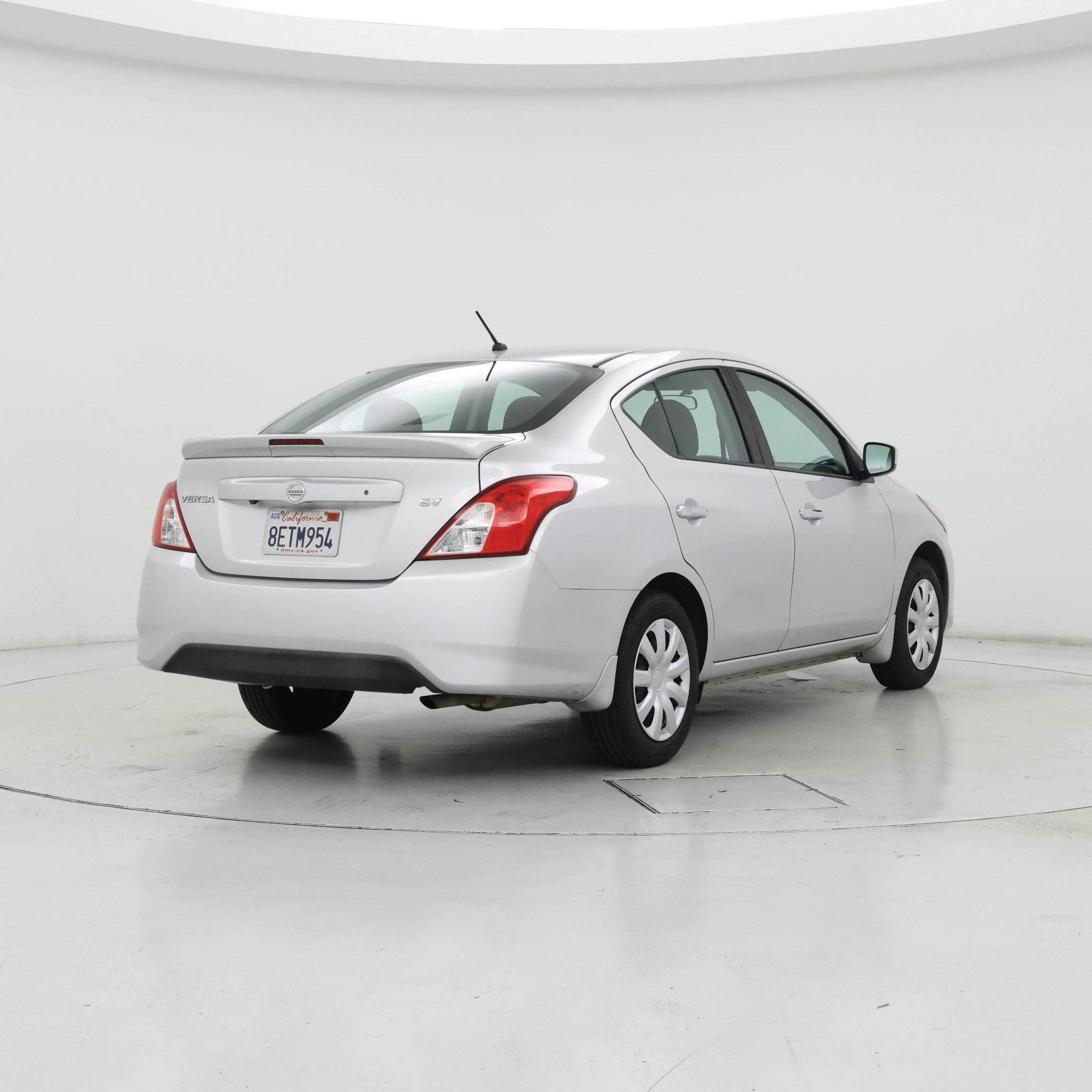 Thumbnail: 2018 Nissan Versa - 8