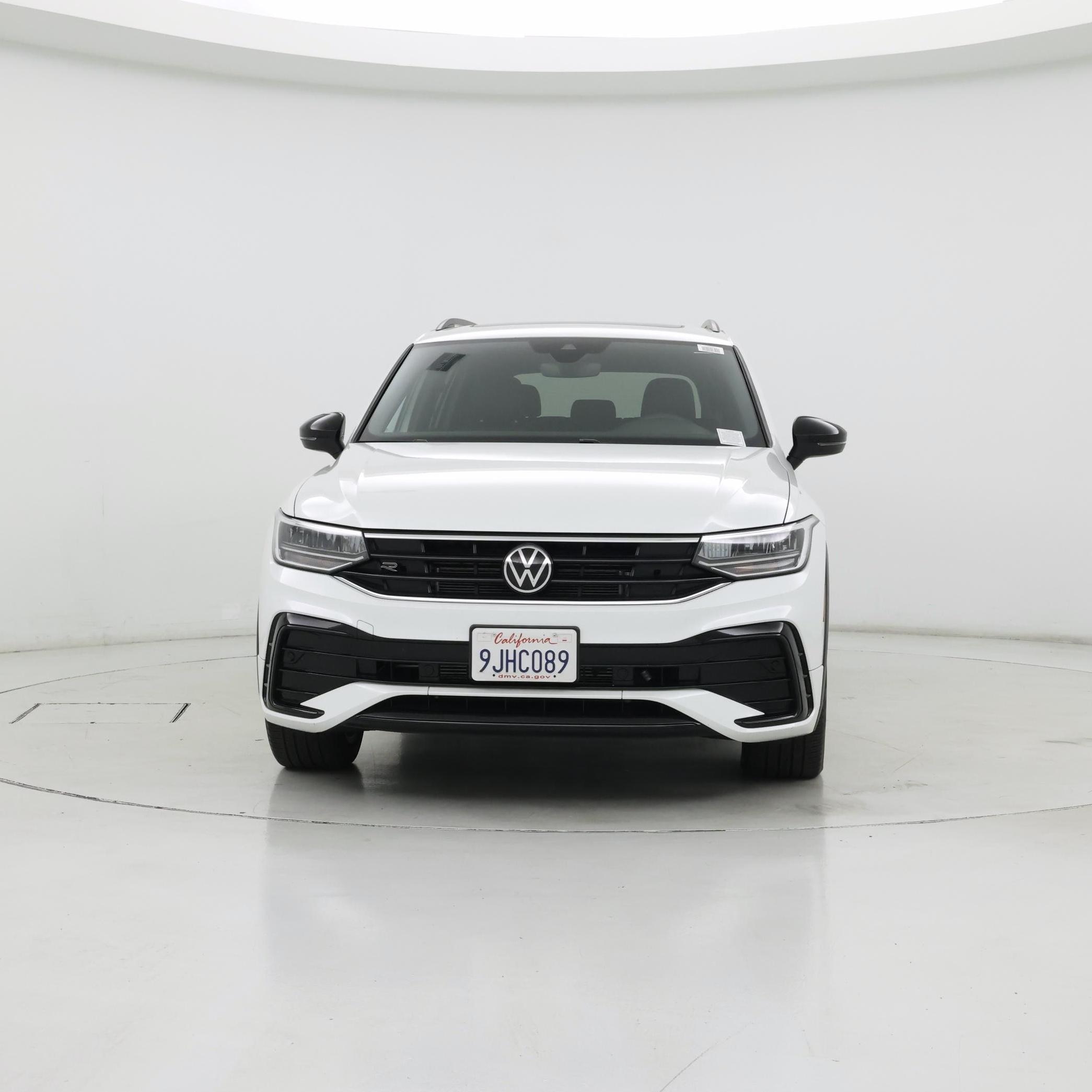 Thumbnail: 2023 Volkswagen Tiguan - 5