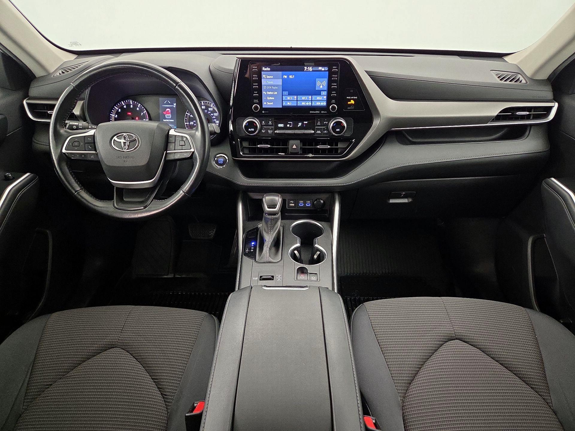 Thumbnail: 2022 Toyota Highlander - 9