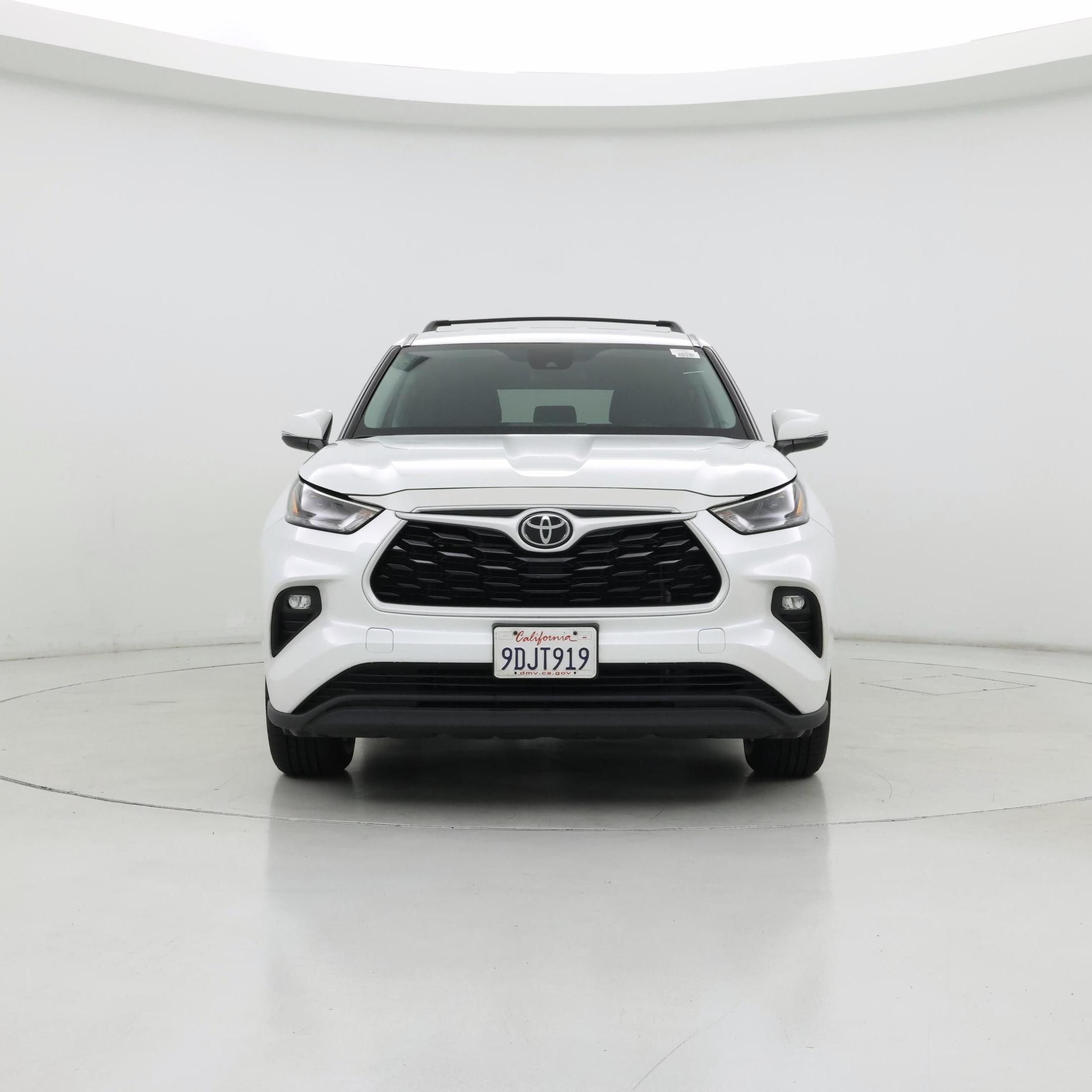 Thumbnail: 2022 Toyota Highlander - 5