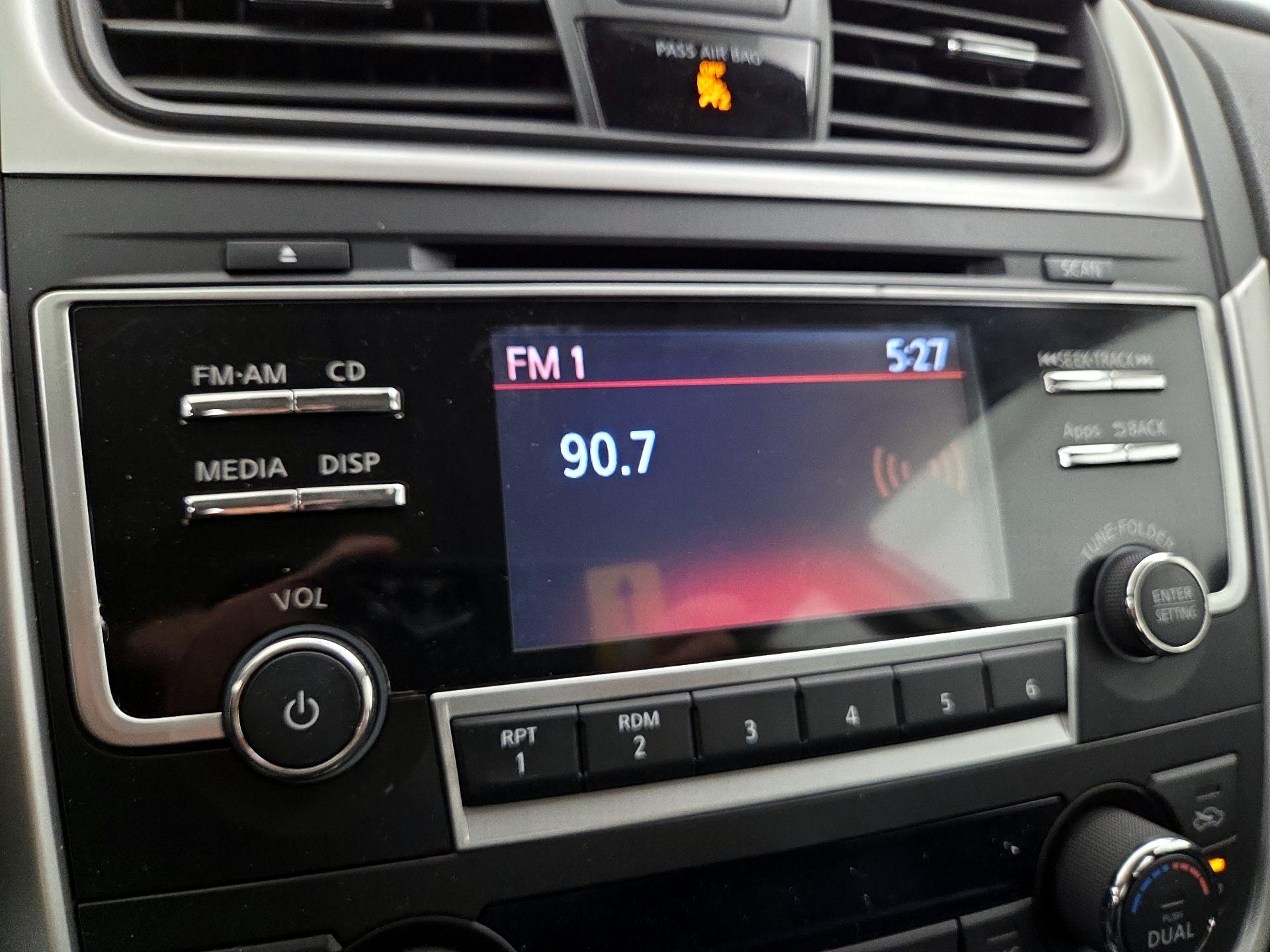 Thumbnail: 2016 Nissan Altima - 15