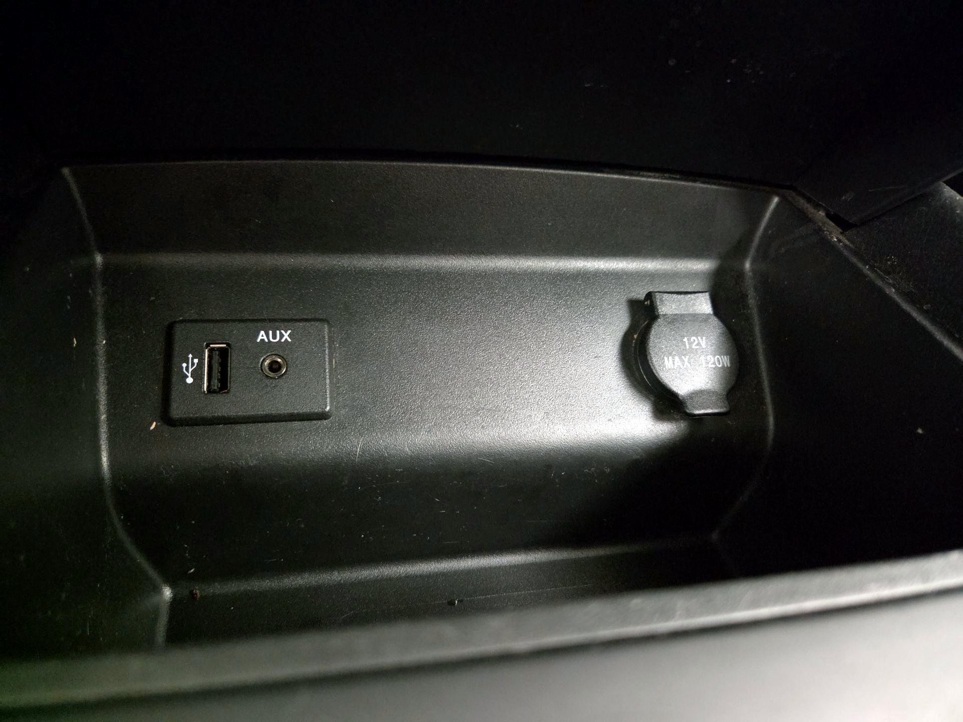 Thumbnail: 2016 Nissan Altima - 18