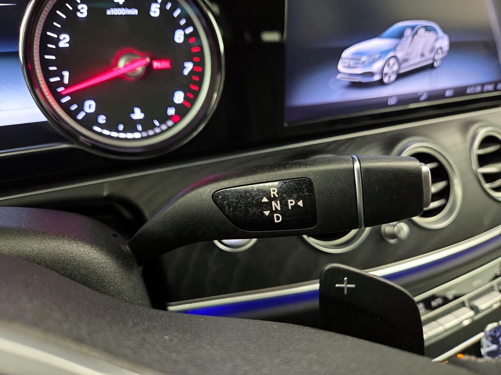 Thumbnail: 2019 Mercedes-Benz E-Class - 18