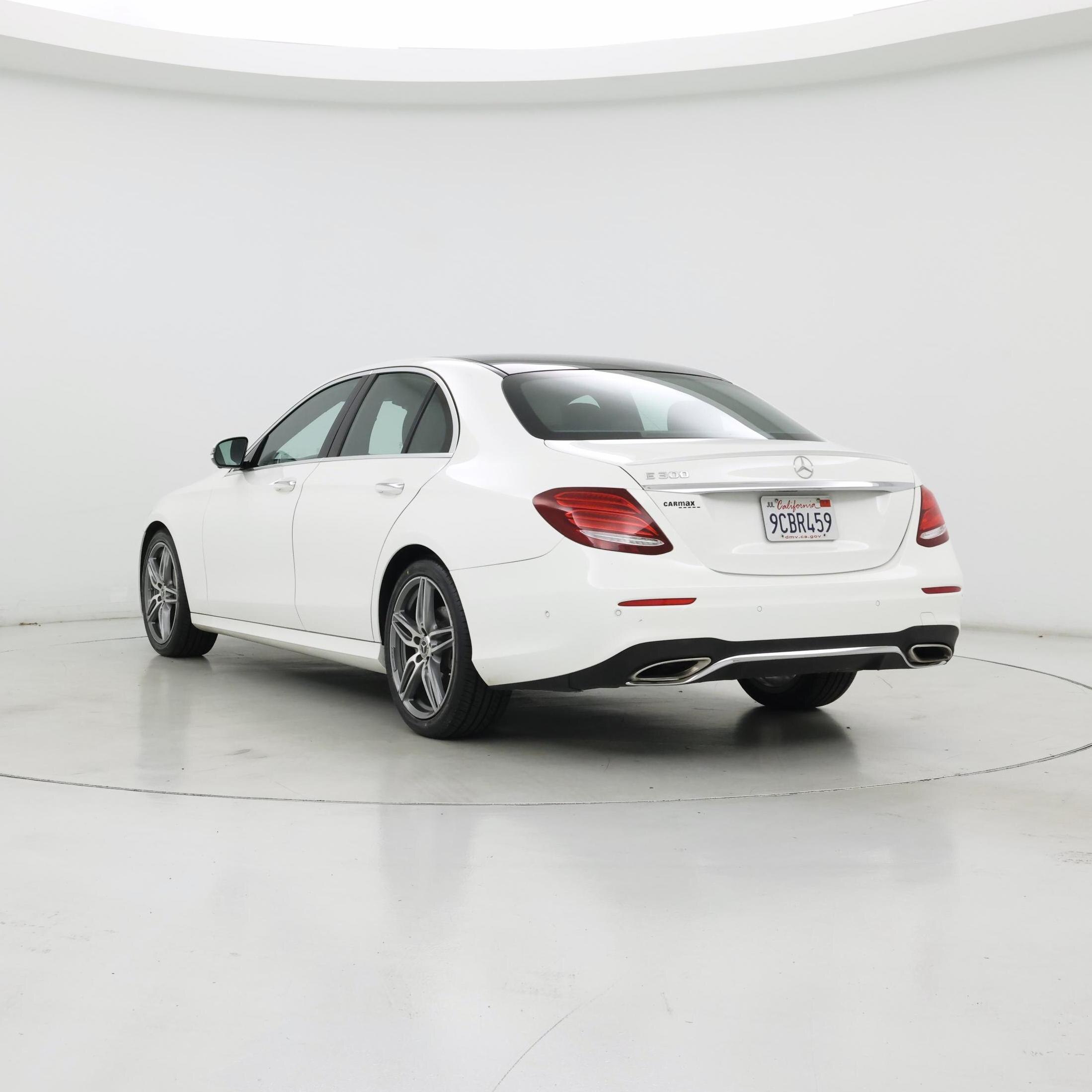 Thumbnail: 2019 Mercedes-Benz E-Class - 2