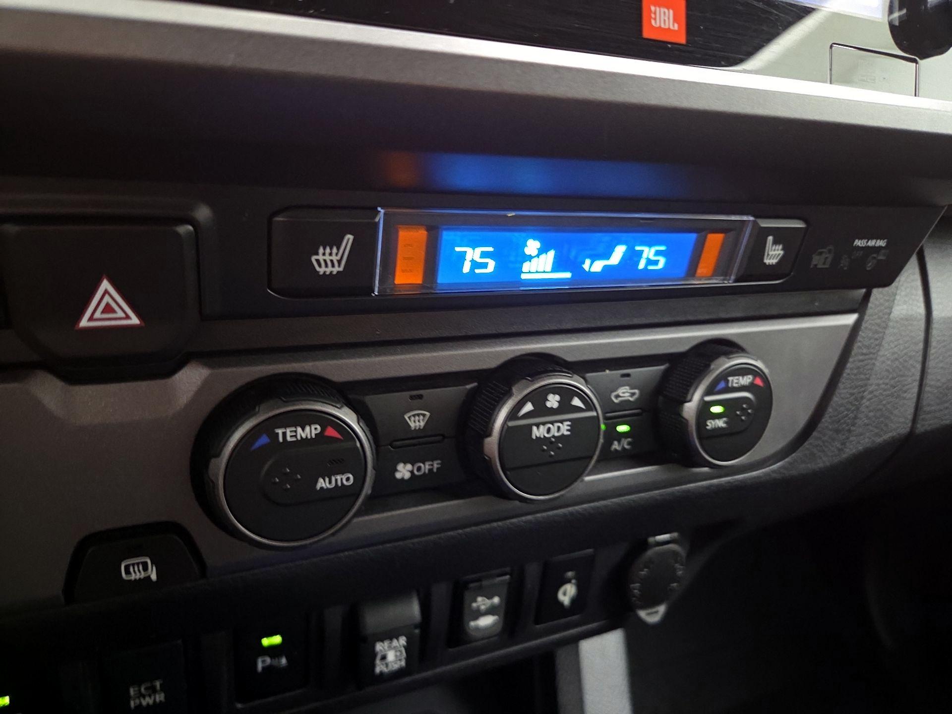 Thumbnail: 2019 Toyota Tacoma - 17