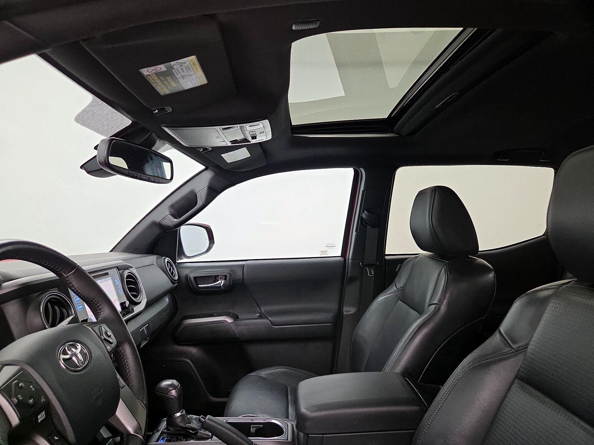 Thumbnail: 2019 Toyota Tacoma - 20