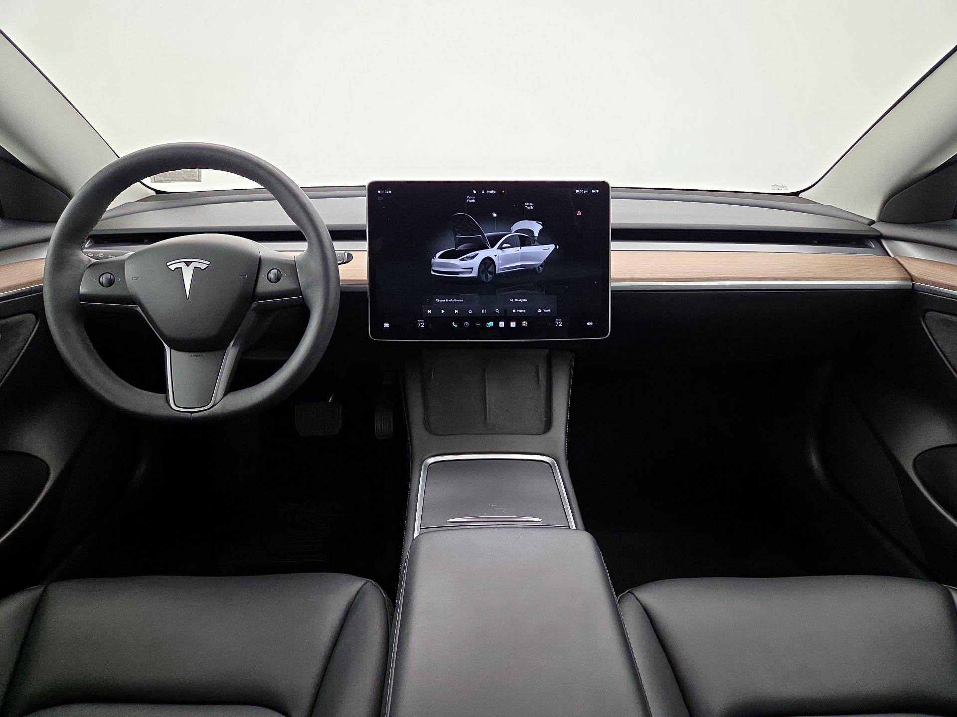 Thumbnail: 2023 Tesla Model 3 - 9